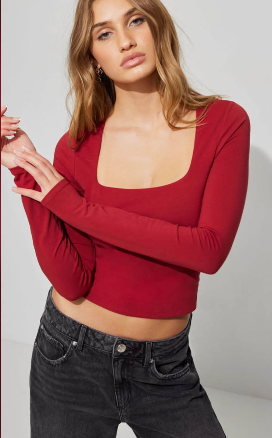 Garage Size M Red Square Neckline Top