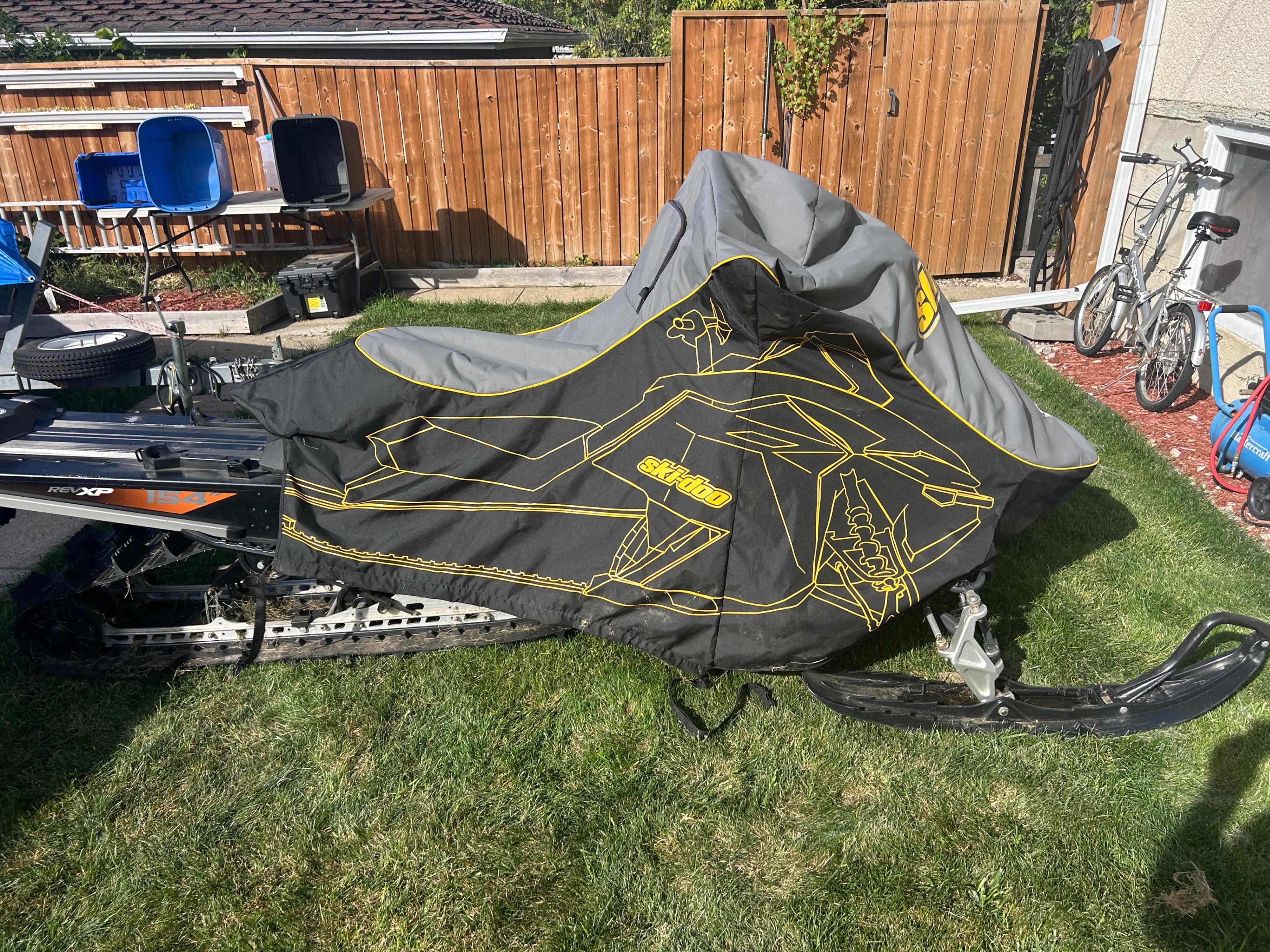 2010 Ski-Doo Summit X 800R Power TEK, 154-inch track LOW KM - photo 5