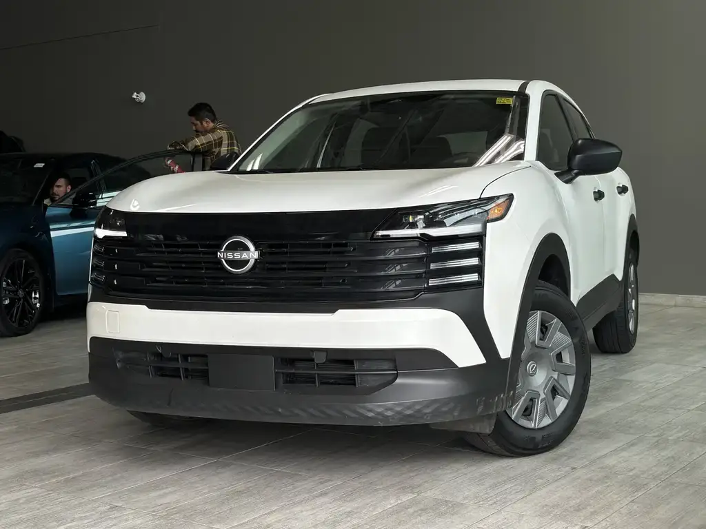 2025 Nissan Kicks - photo 3