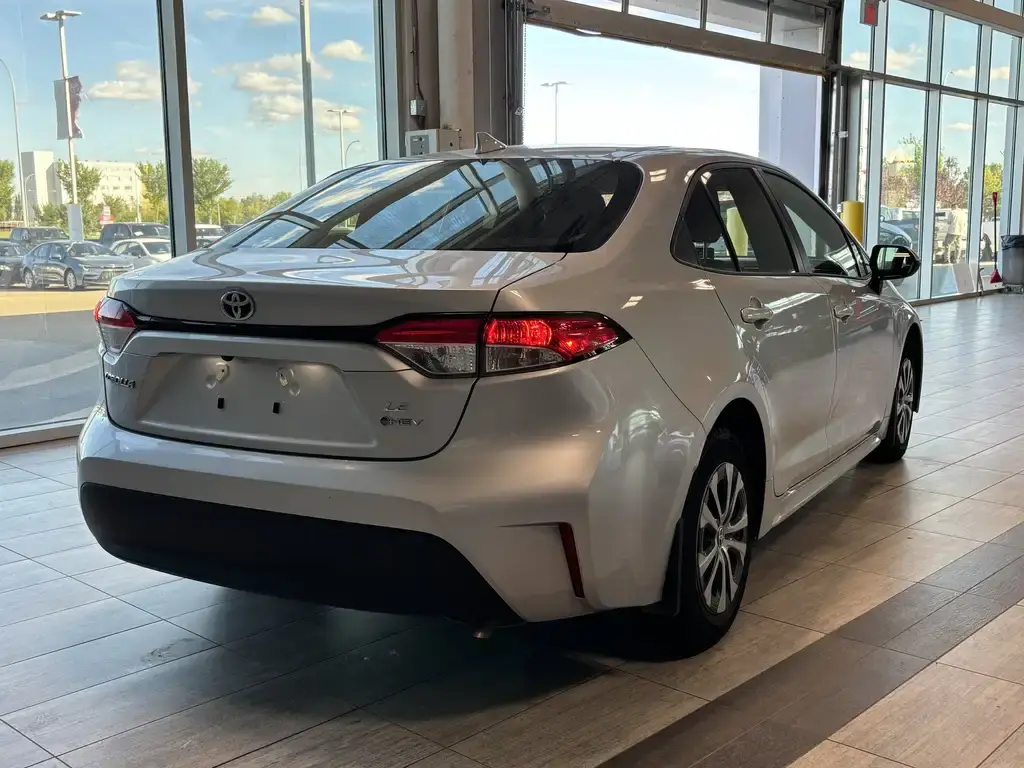 2025 Toyota Corolla Hybrid - photo 5
