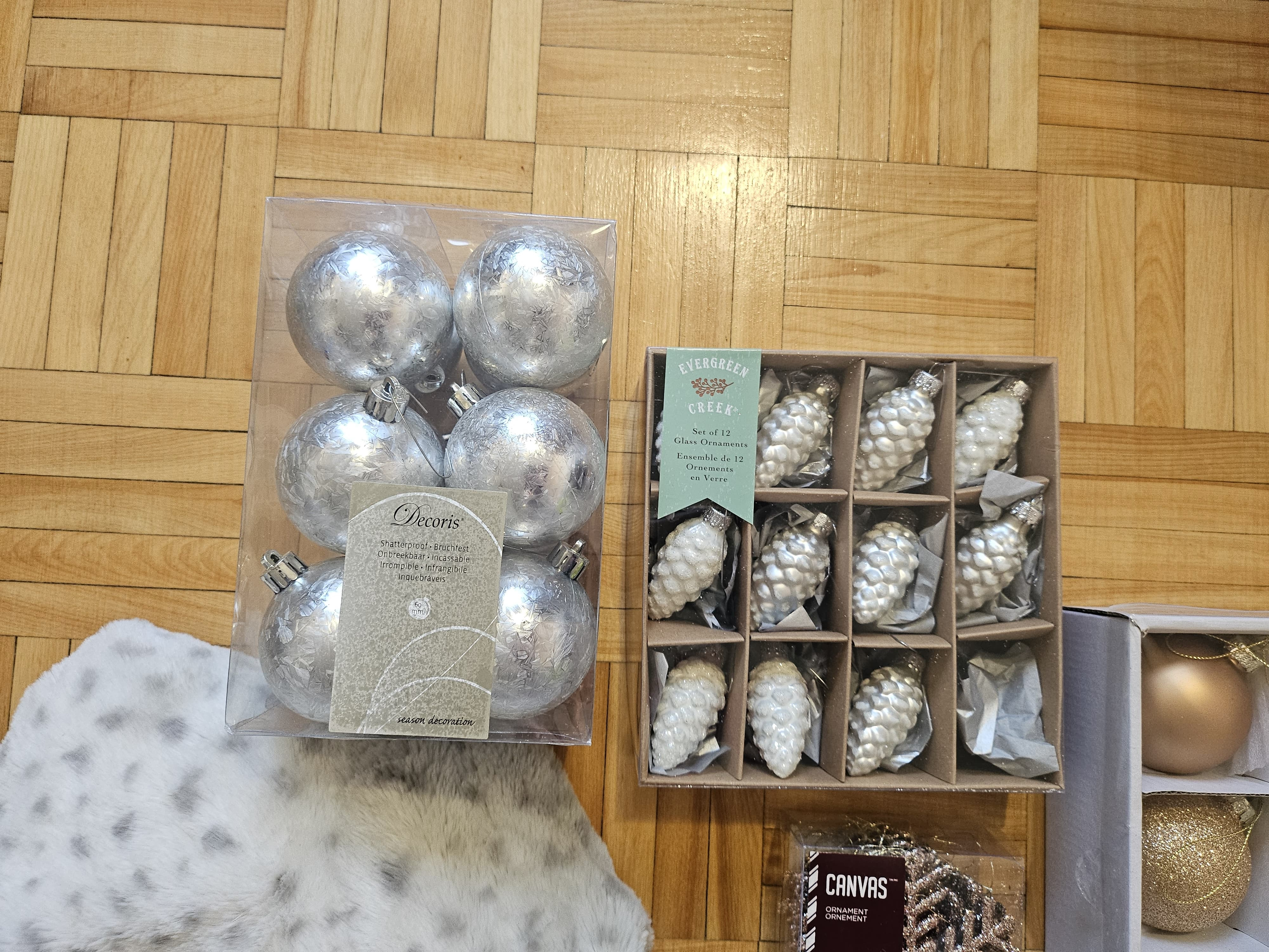 Moving Sale - Christmas Tree Ornaments and Tree Skirt - photo 3