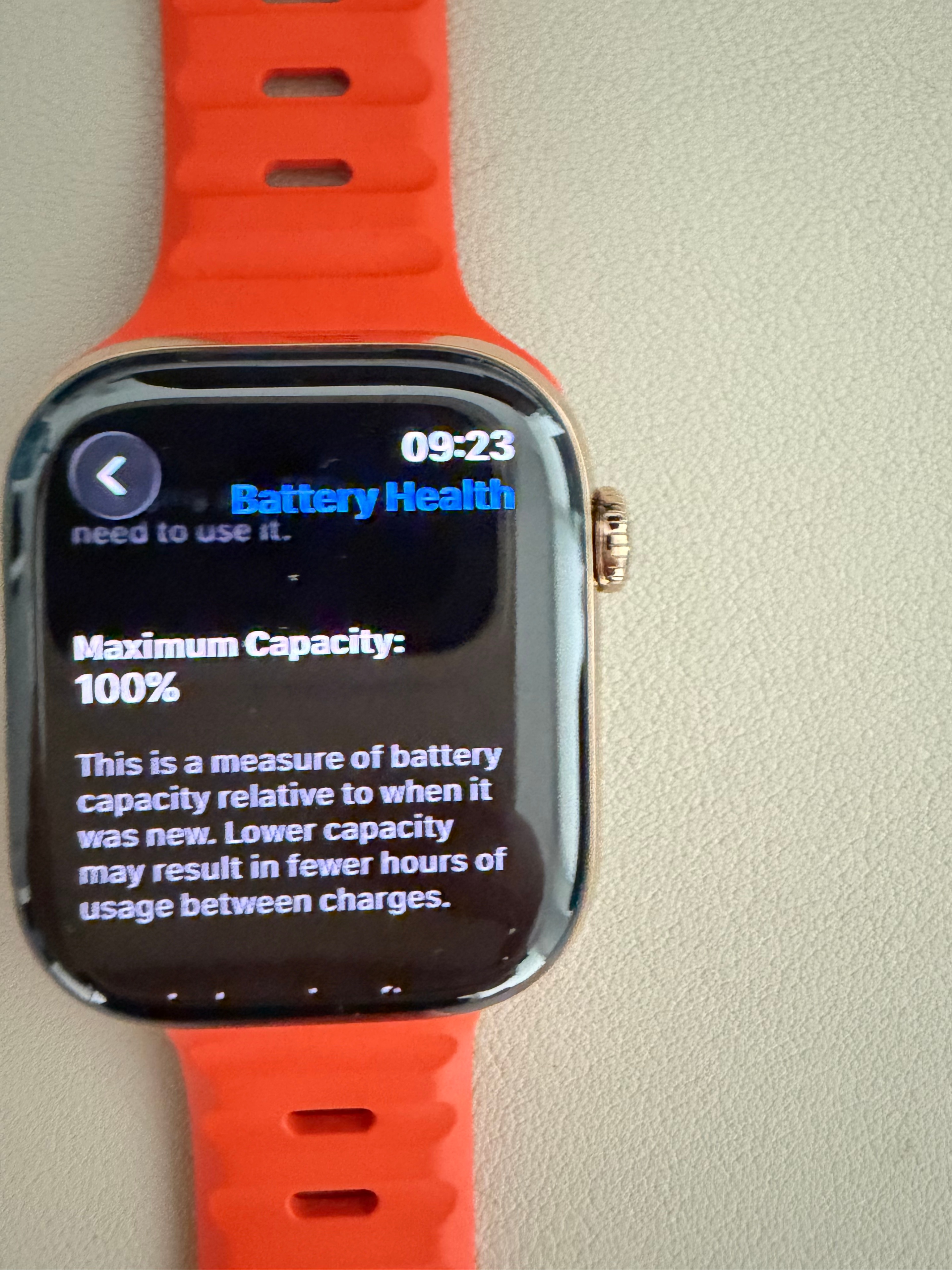 Apple Watch Series 11 46mm Gold Titanium GPS + Cellular - photo 3