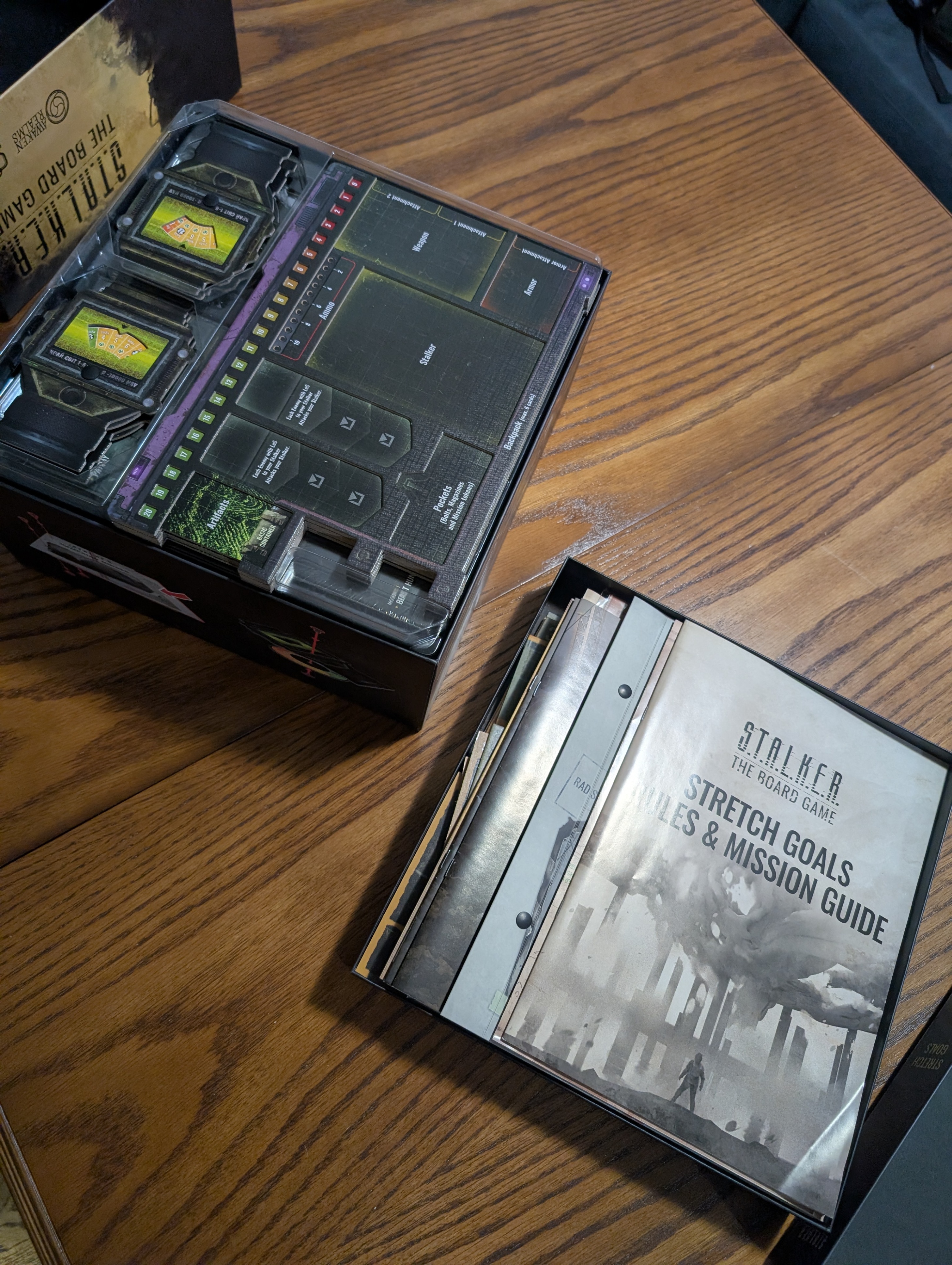 S.T.A.L.K.E.R + Stretch goals Boardgame - photo 5