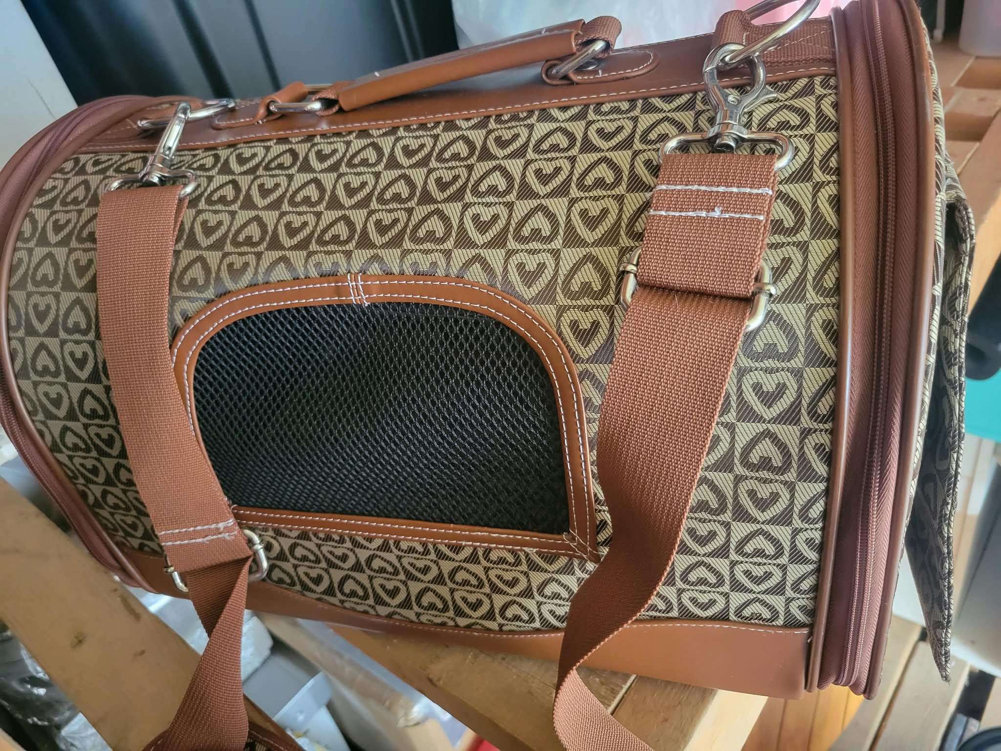 Brown Pet Carrier Bag with Heart Pattern