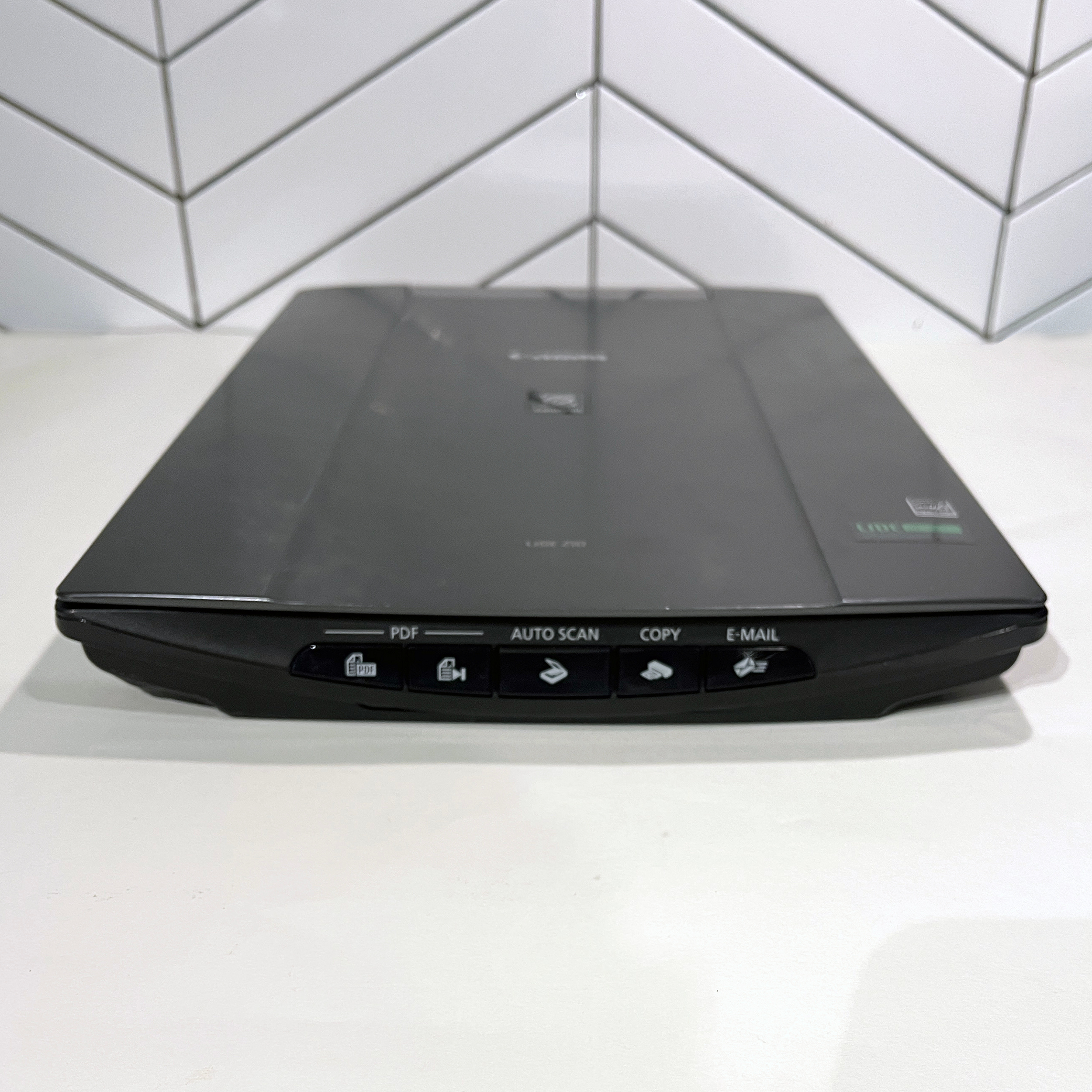 Canon CanoScan LiDE 210 Flatbed Scanner — Tested & Working - photo 3