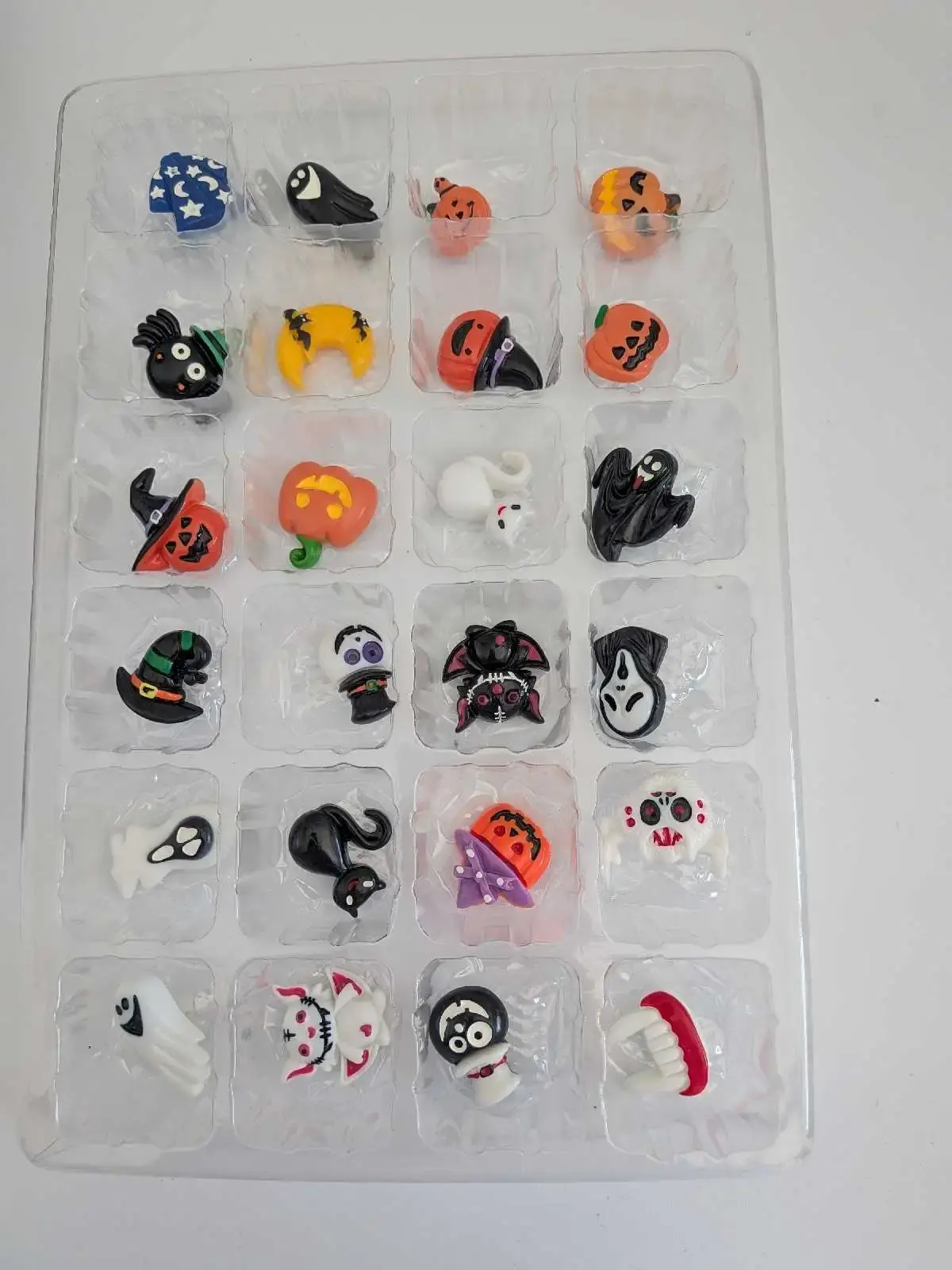 The Nightmare Before Christmas Advent Calendar - photo 3