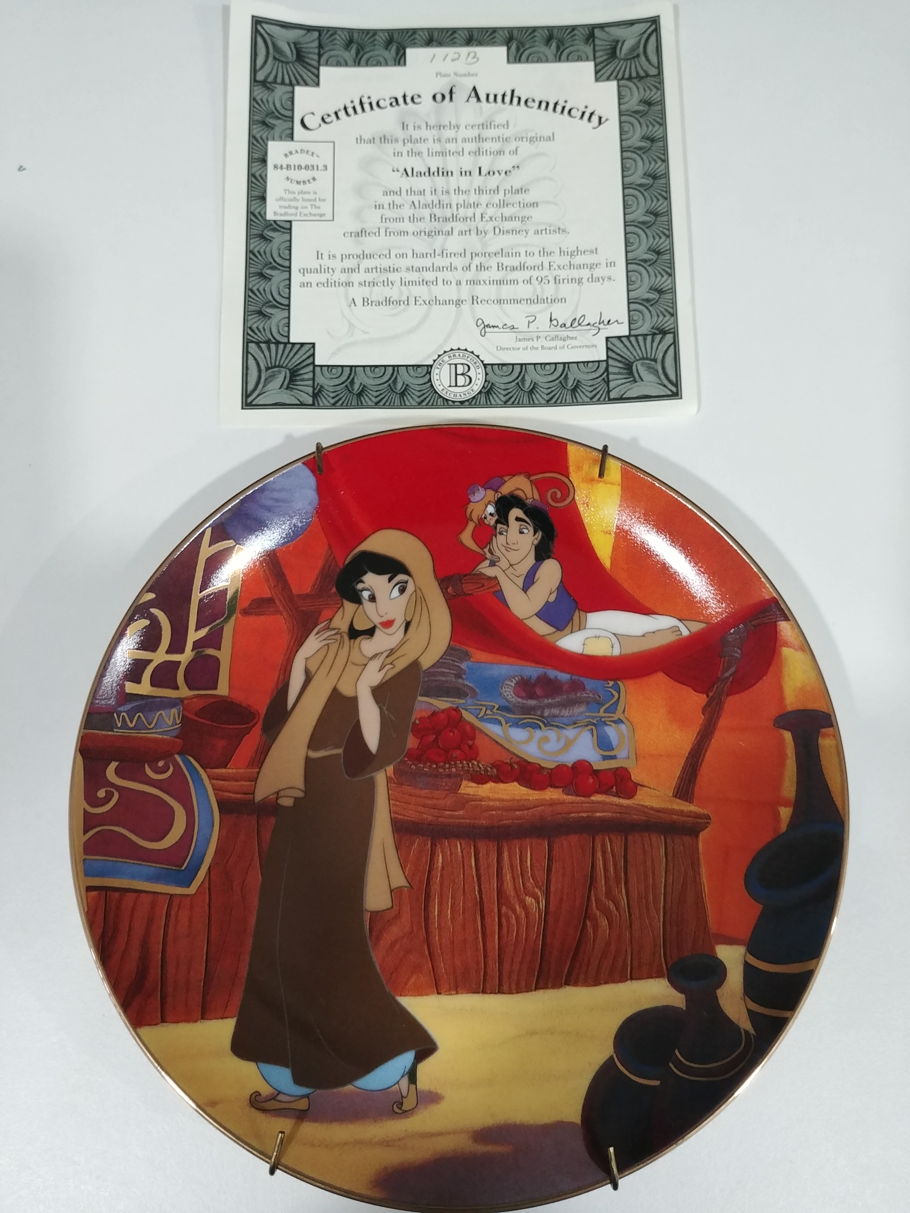 "Aladdin in Love" Collector Plate with Certificate . Like New.