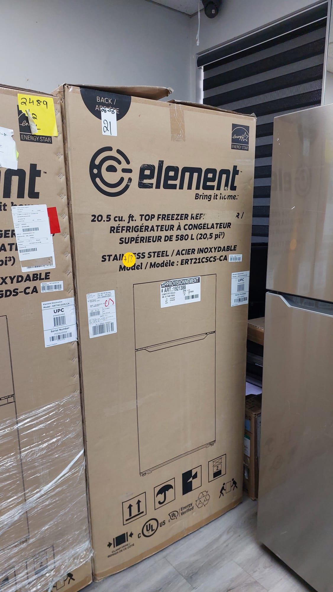 Element 30" 20.5 cu. ft. Top Freezer Refrigerator