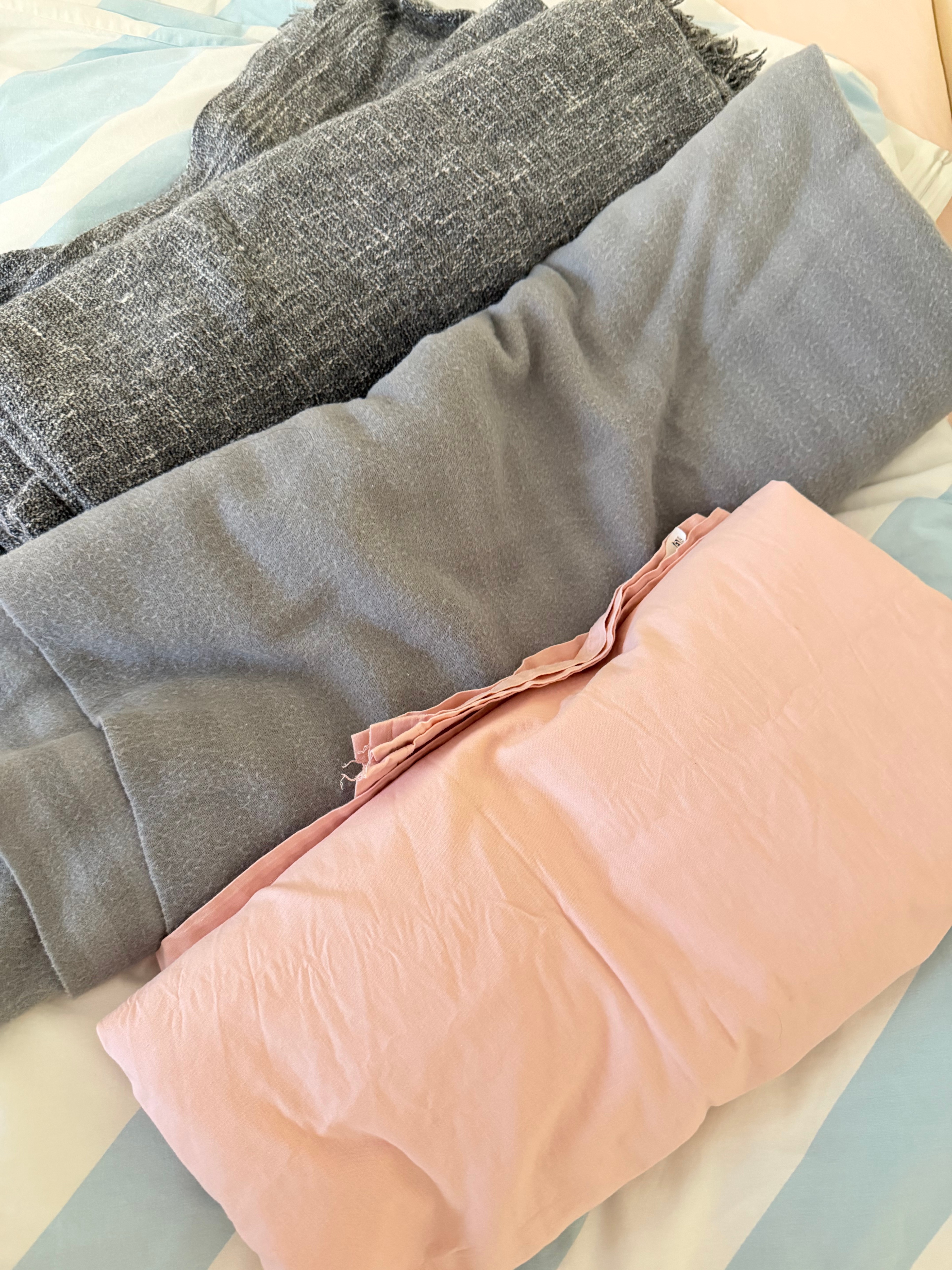 Set of 3 IKEA Bedding Bundle Grey Throws & Pink Queen Flat Sheet