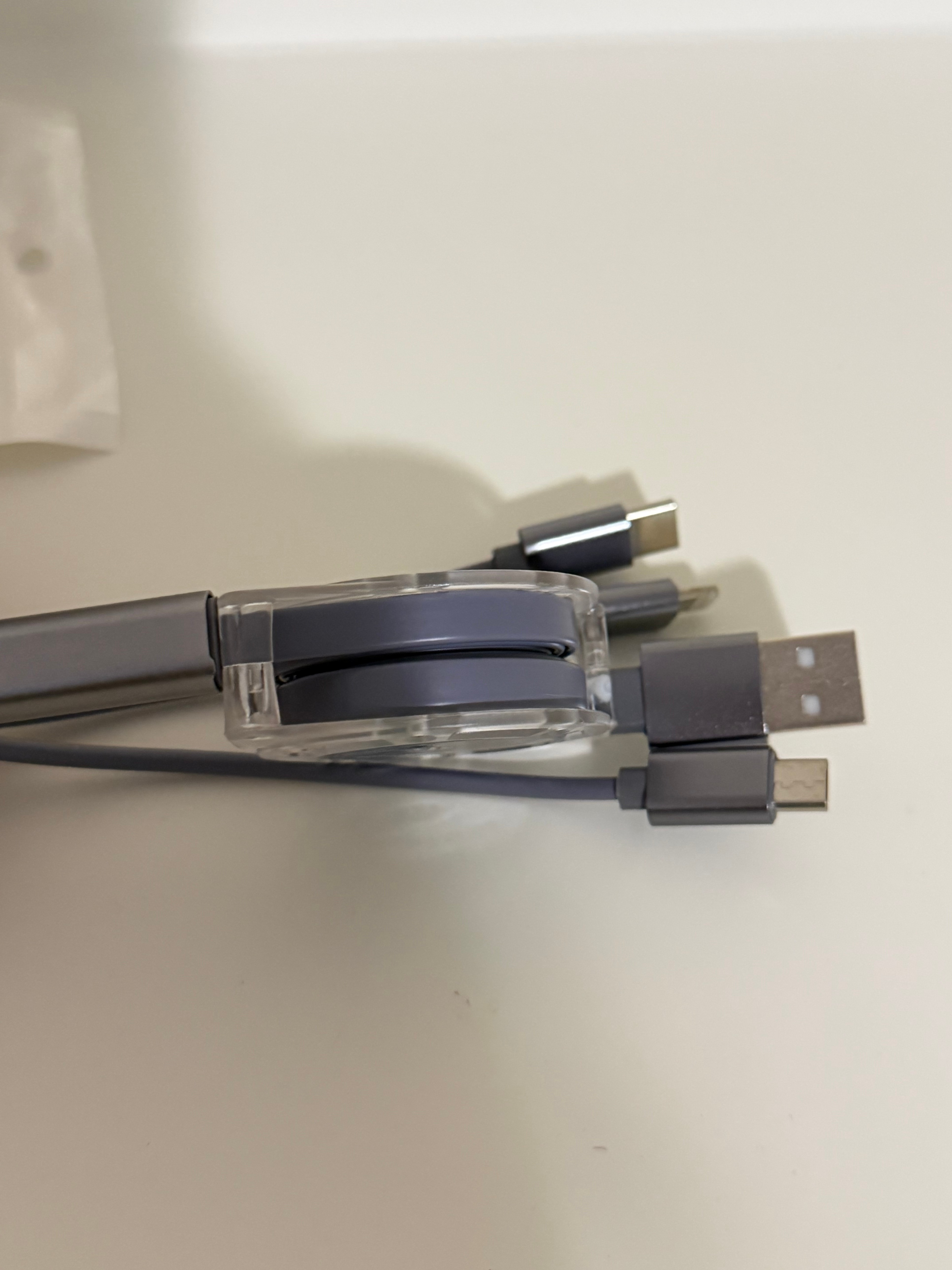 3in1 Retractable Charging Cable – Lightning / USB-C / Micro-USB - photo 3