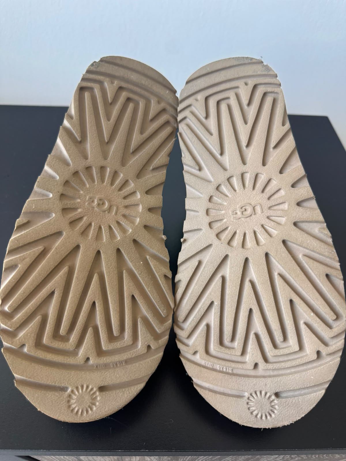 UGG Tasman Slippers Green - Size 6 - photo 3