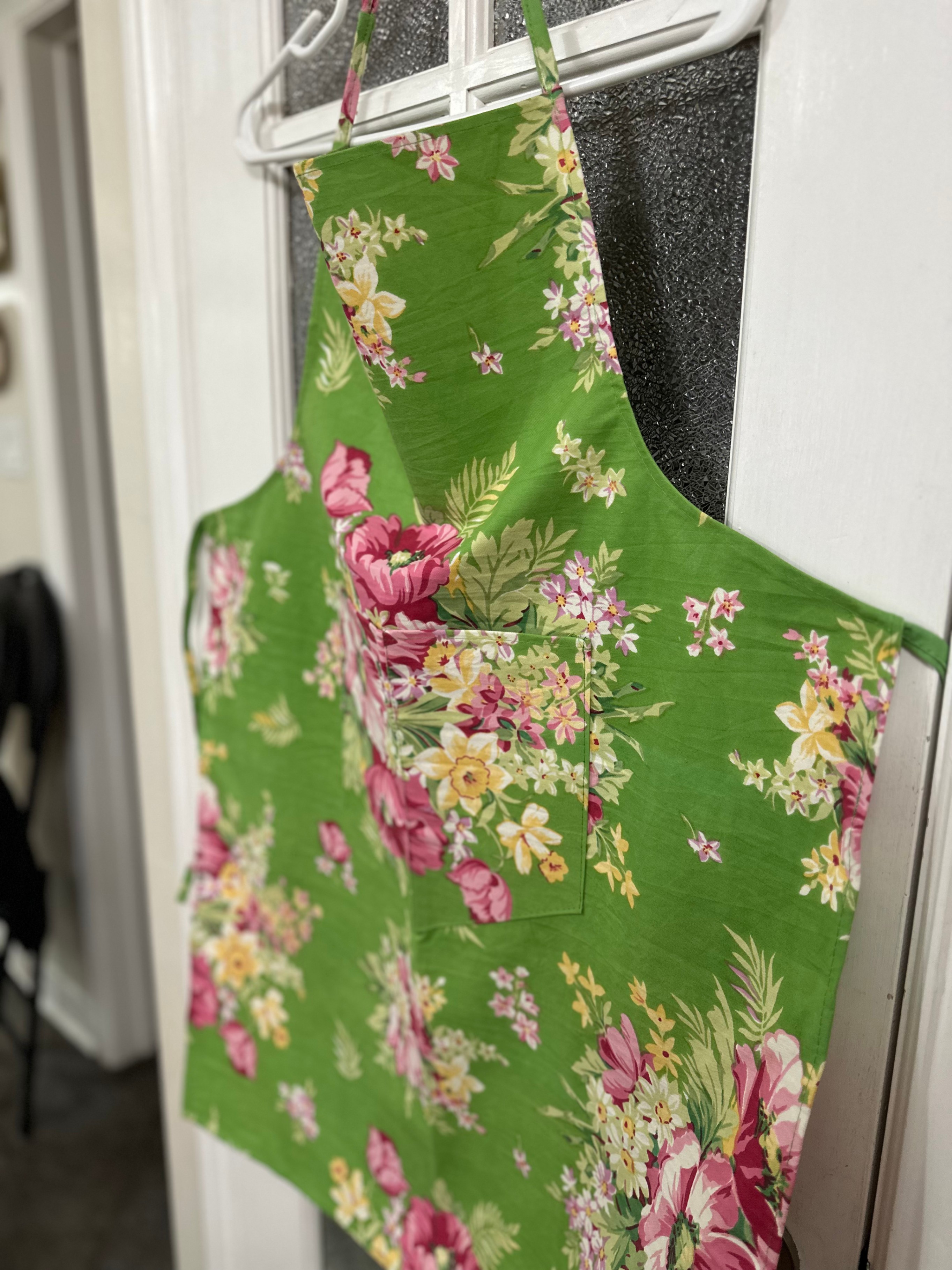 Brand New Premium Cotton Floral Cooking Aprons • 2 Colours - photo 5