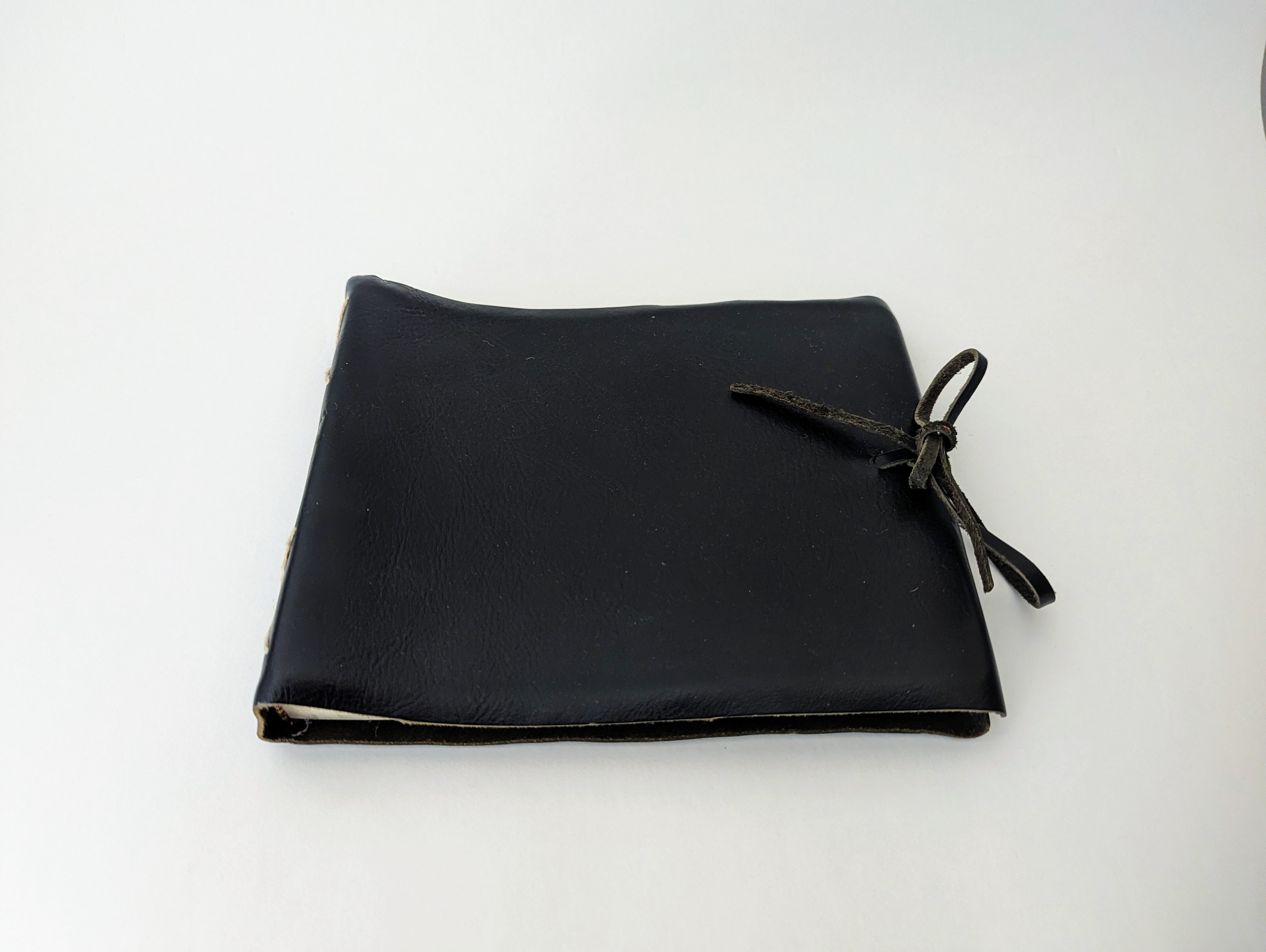 Il Papiro Italian genuine leather bound photo album book (30p)