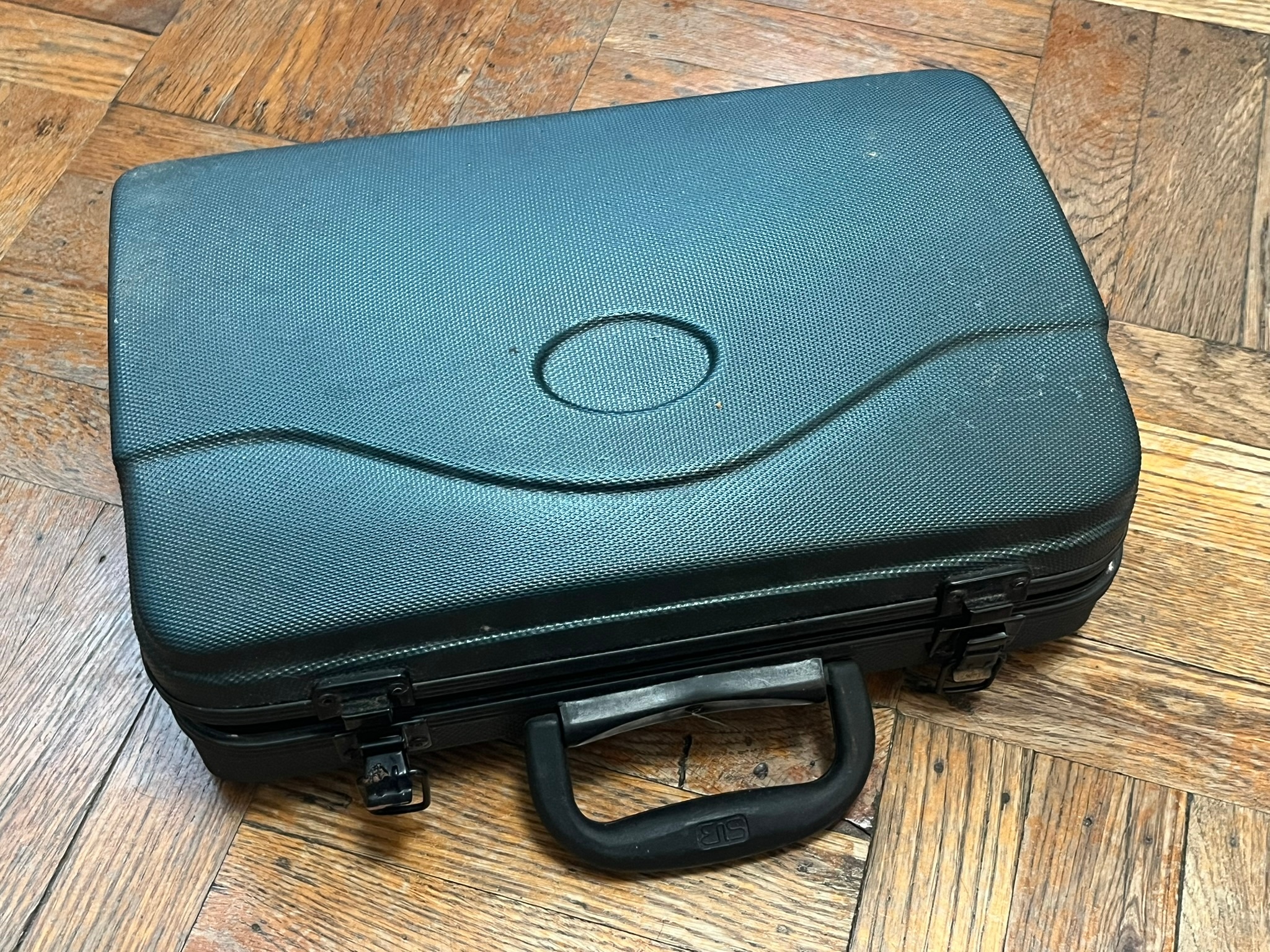 Clarinet (with Case) - photo 3