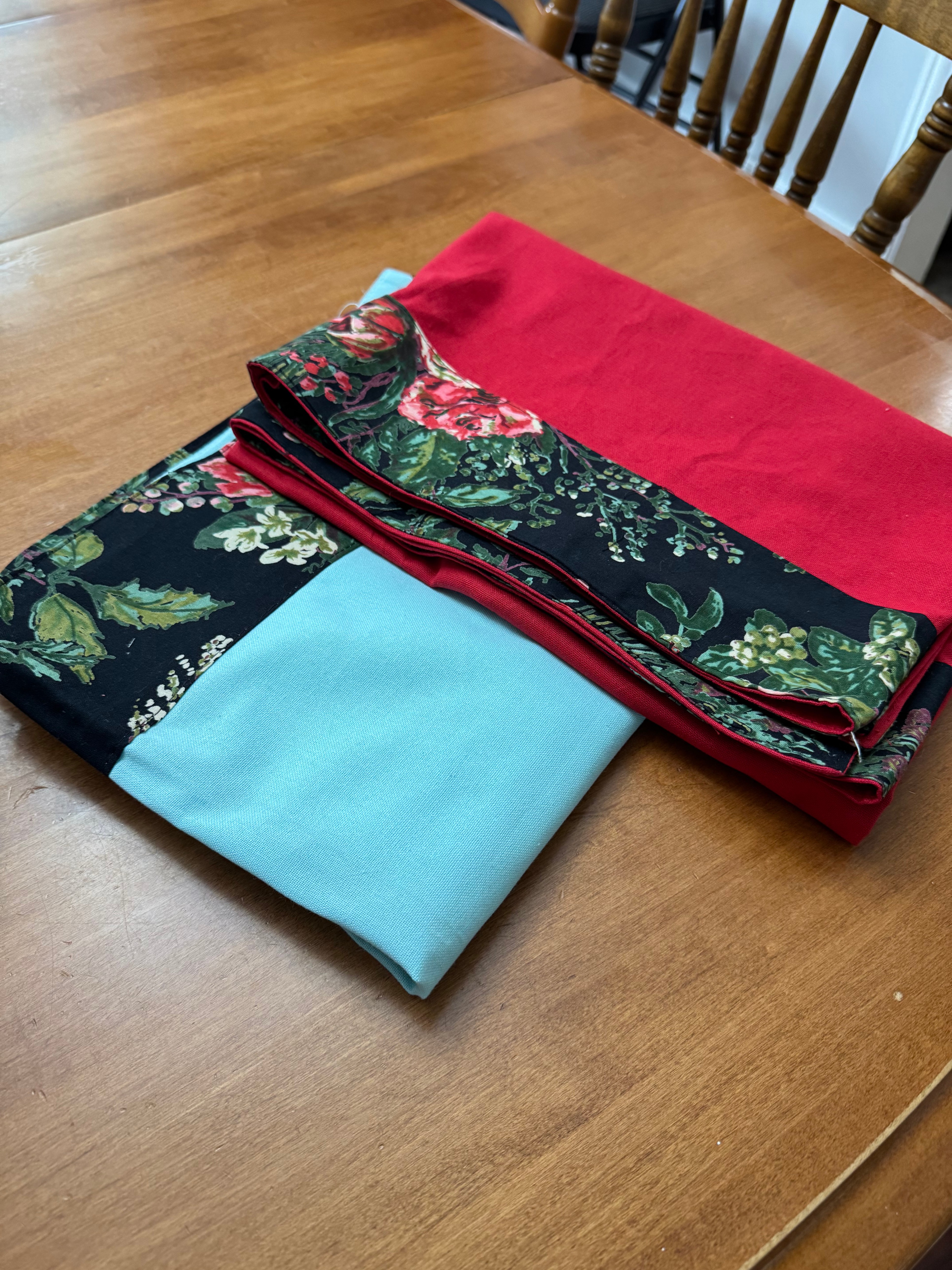 Brand new  • Cotton Floral Tablecloth • Steal Deal • 2 Quantity - photo 5
