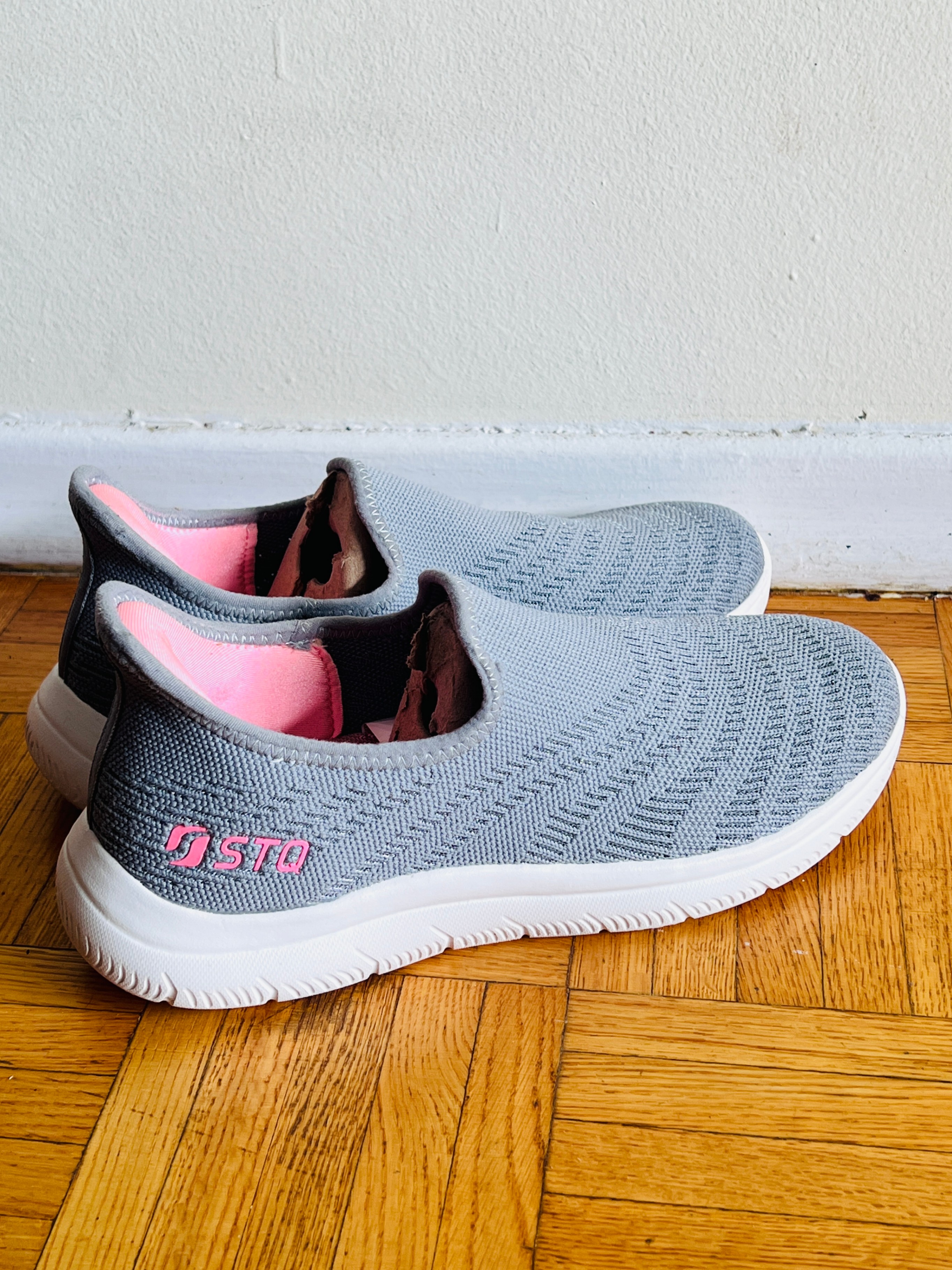 Shoes for men and women US 8 (new and unused) - photo 3