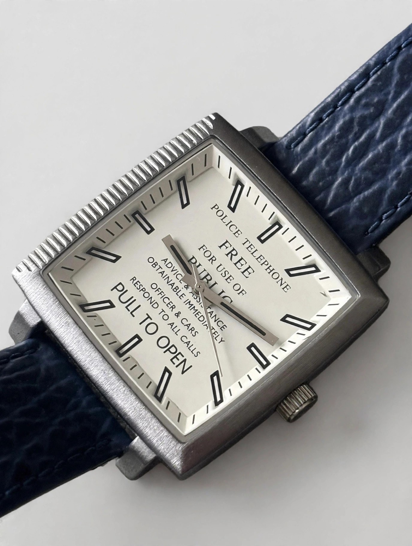 Doctor Who 2009 TARDIS Watch Square Police Box Dial Blue Strap