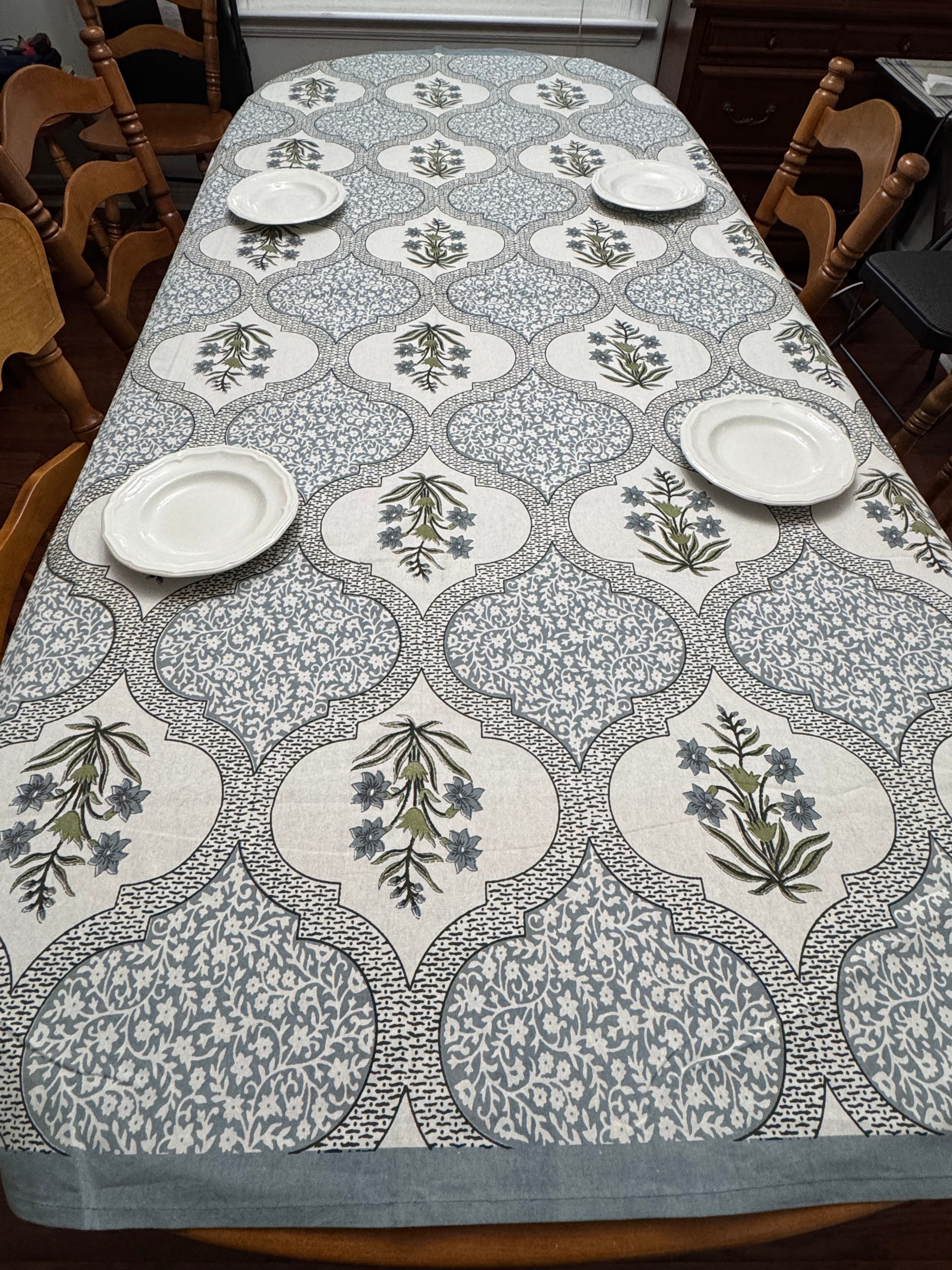 Brand New • Floral Print Cotton Tablecloth • Steal Deal - photo 4
