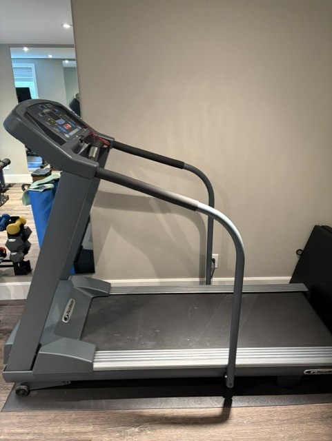 PaceMaster ProSelect VR Treadmill – used – JUST REDUCED by $100 - photo 3