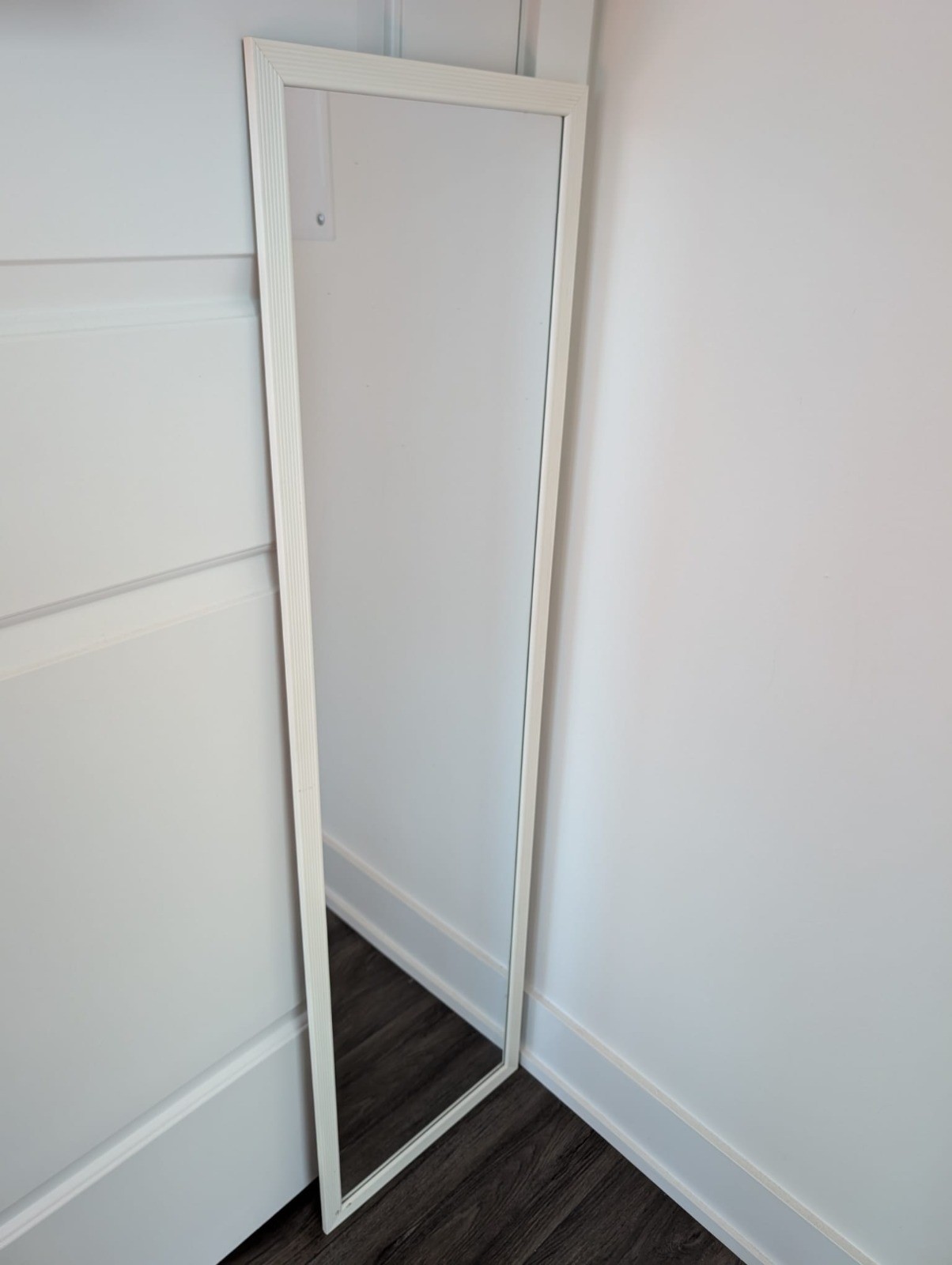 Full-Length Mirror – White Frame – 4 ft Tall