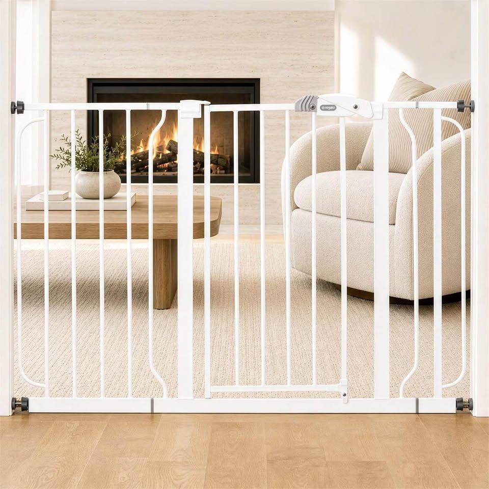 Regalo Easy Step 49-Inch Extra Wide Baby Gate (New)