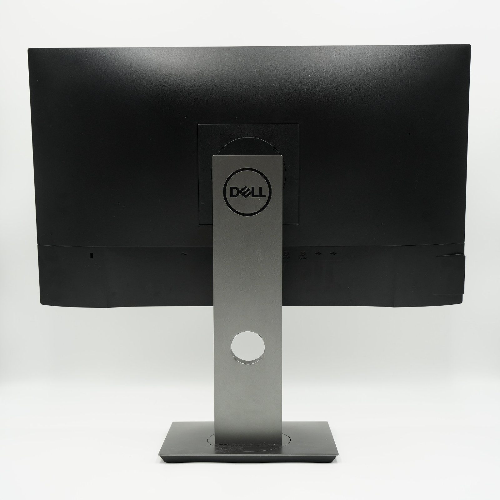 Dell P2419HC 24" USB-C Full HD IPS Monitor - Like New - photo 2