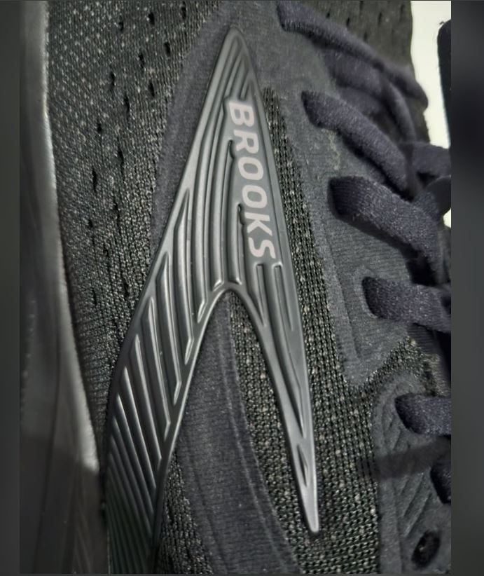 Shoes Brooks Adrenaline GTS 24 Black, Size Men 10.5 / Women 12 - photo 5