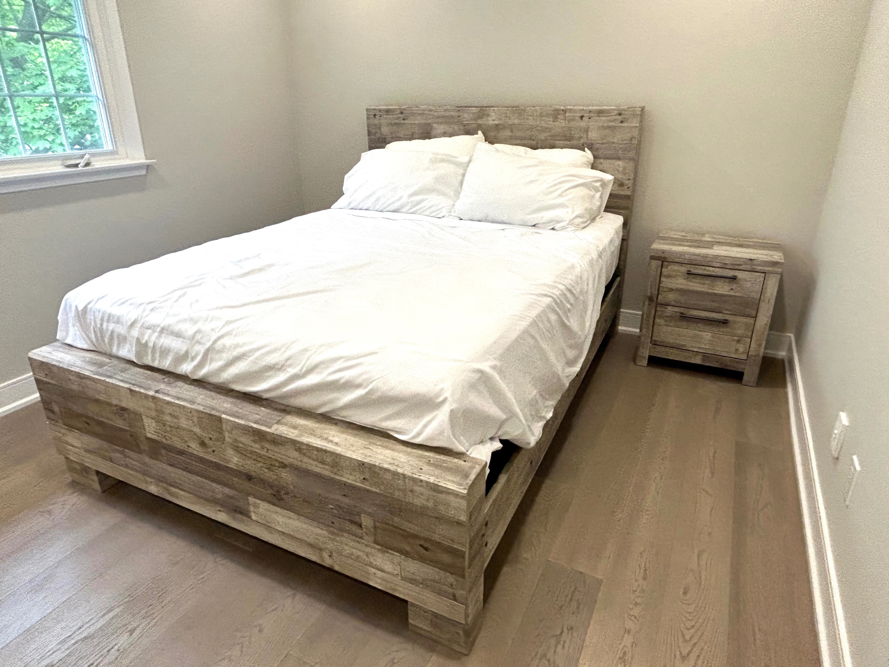 Effie Exclusive Queen Panel Bedframe with Nightstand - photo 2