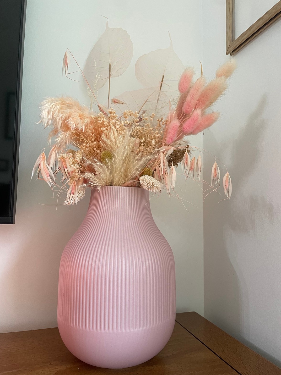 Pink ceramic planter + dried flowers