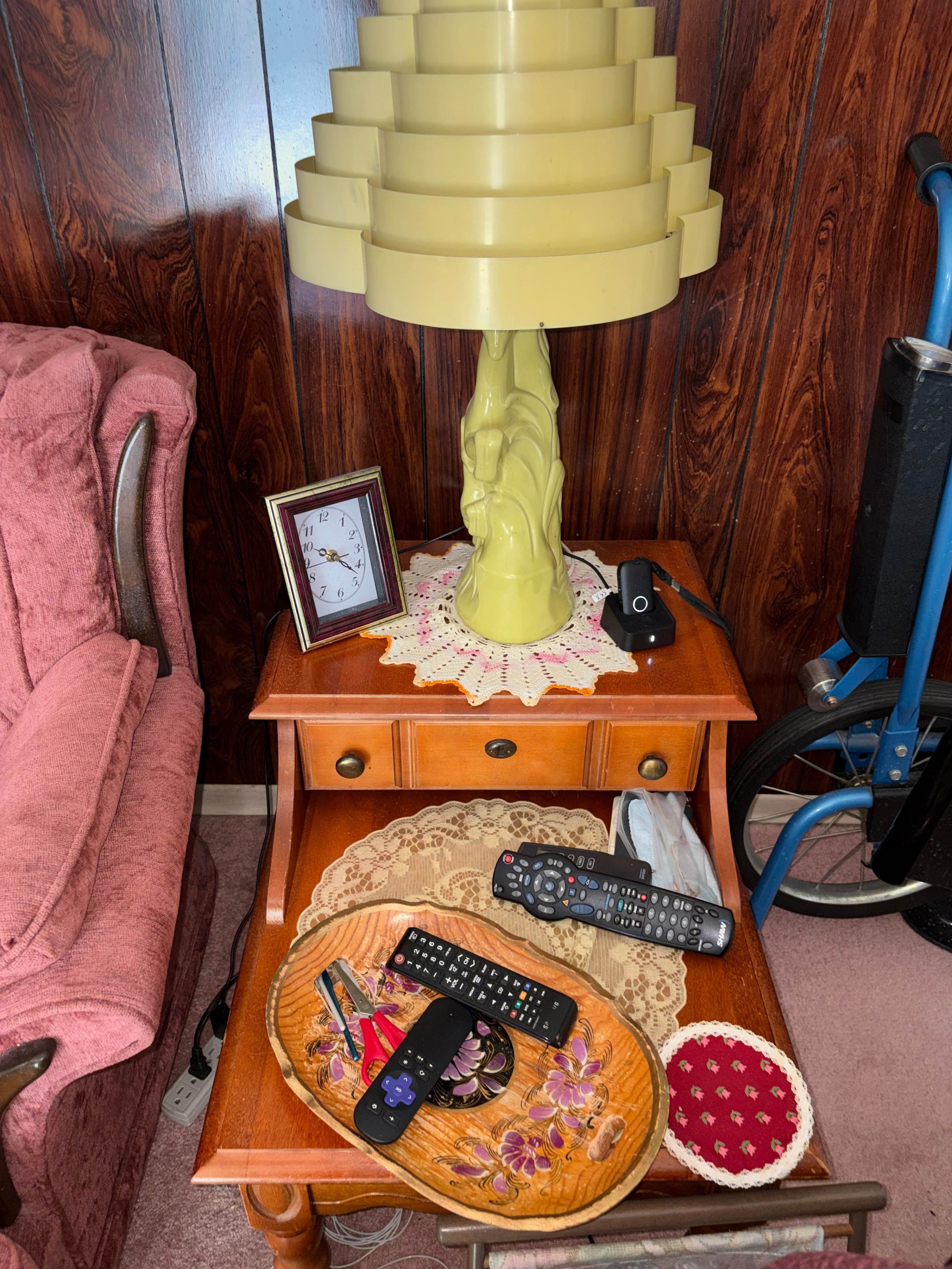 Vintage Tiered Yellow Table Lamp