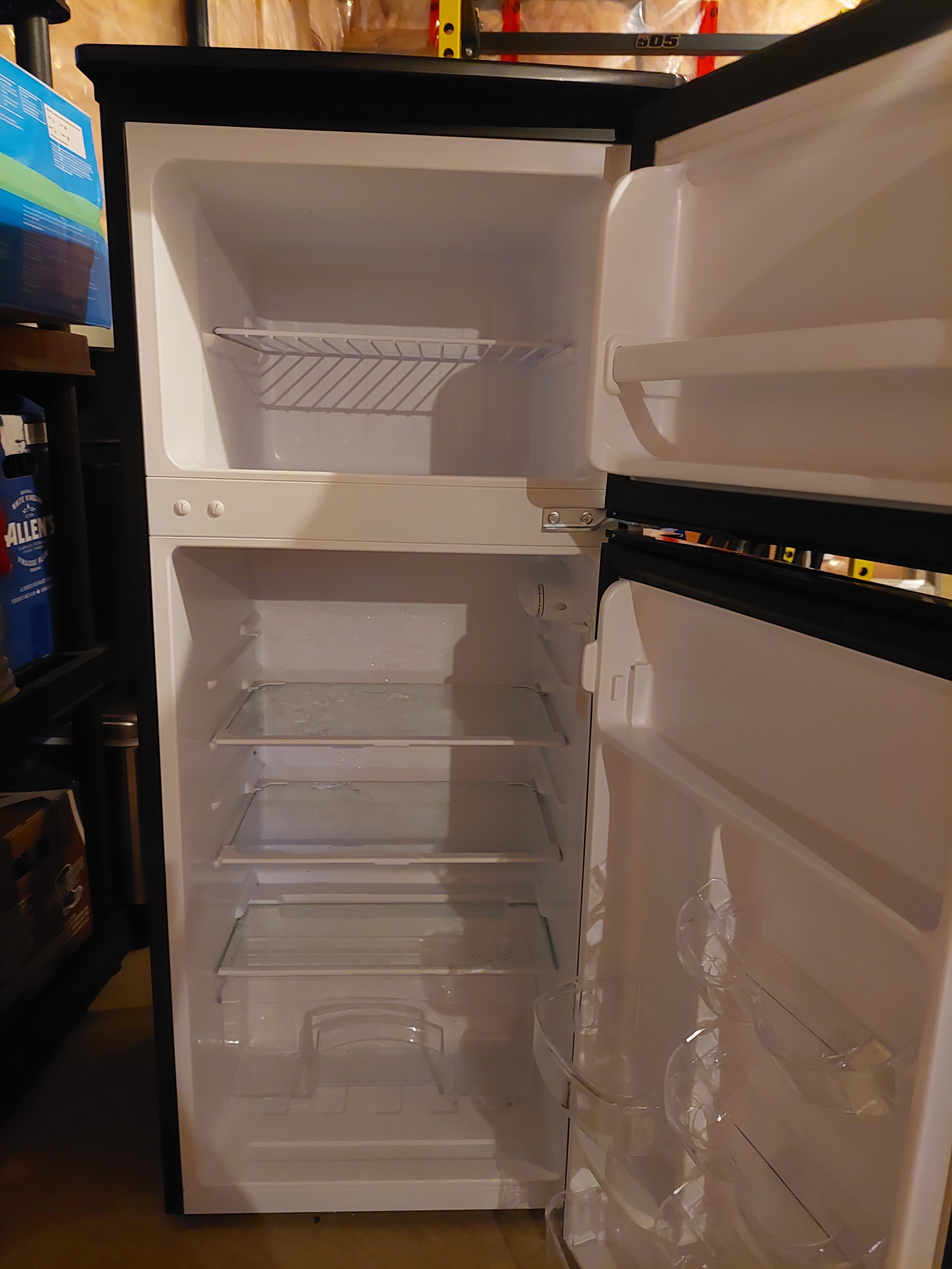 Magic Chef 4.5 Cu. Ft. Two Door Mini Fridge - photo 3