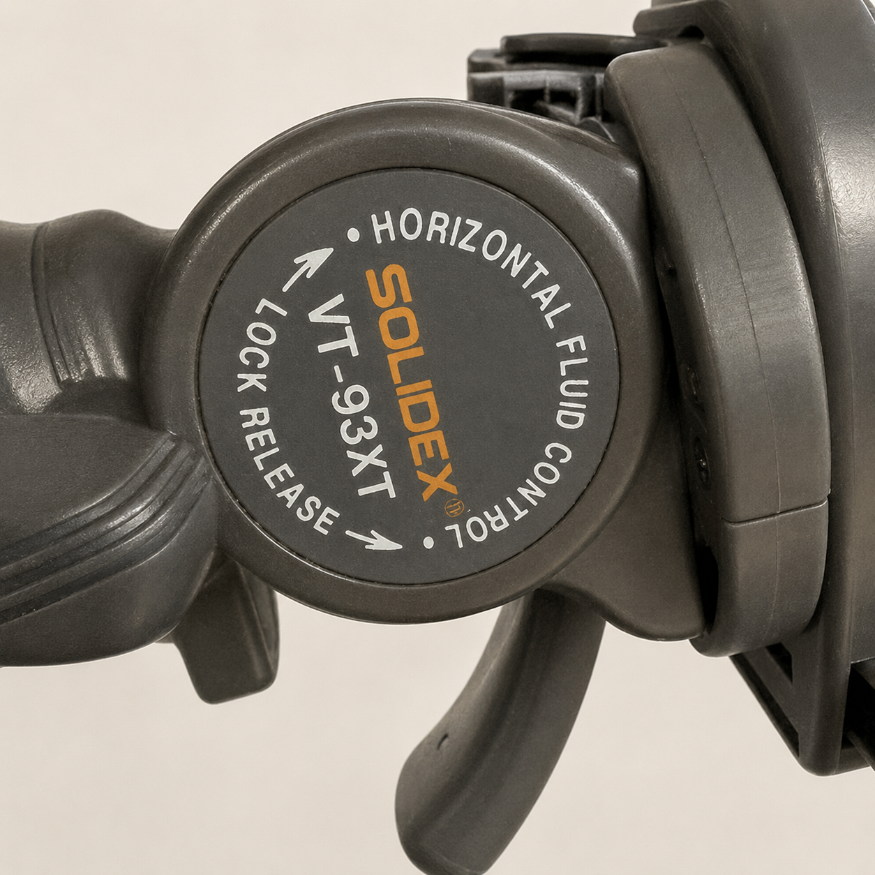 Solidex VT-93XT Full-Size Fluid Head Camera Tripod