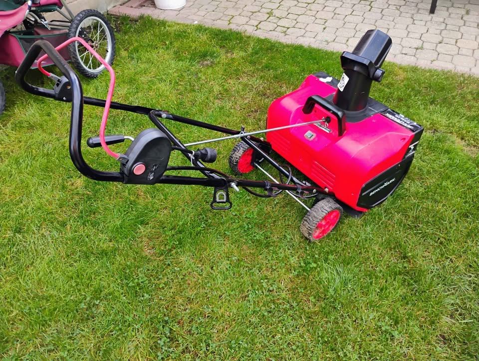 Benchmark 22" Electric Snowblower - photo 4