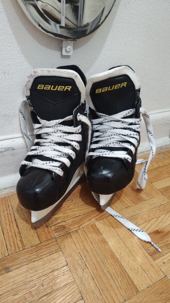 Bauer Supreme S140 Youth Hockey Skates - Size Y10.5 (EUR 28)