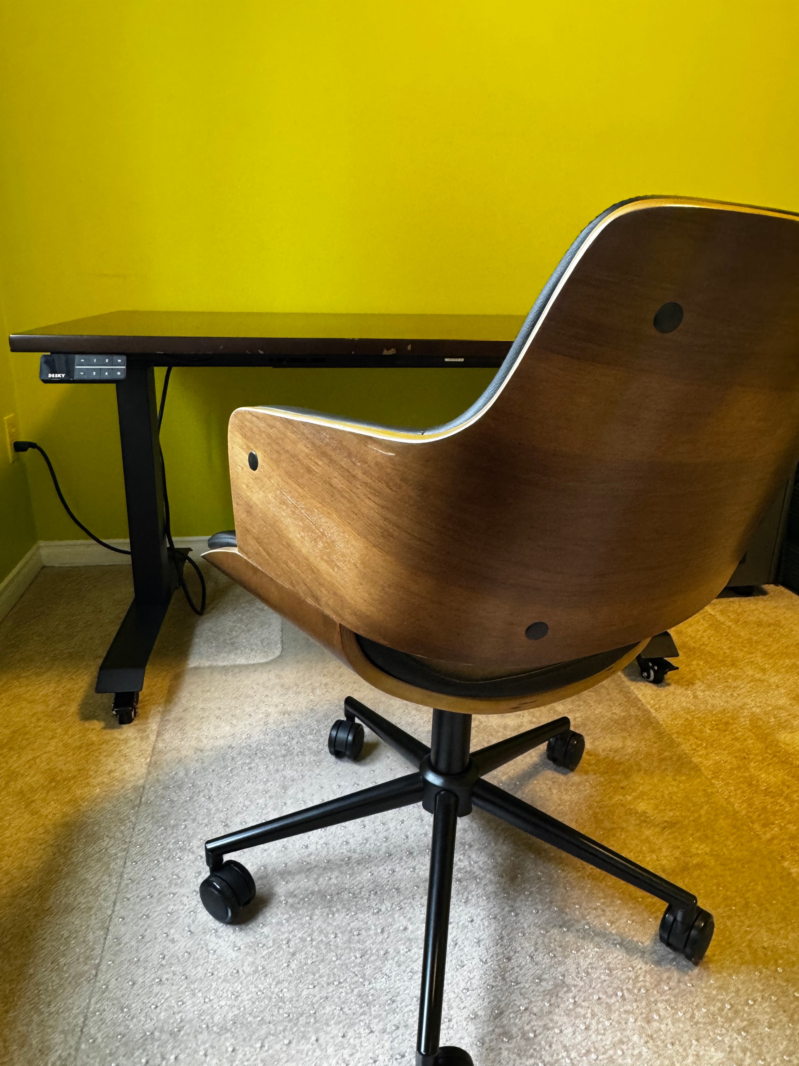 Structube Galt Mid-Century Modern Office Chair - photo 2
