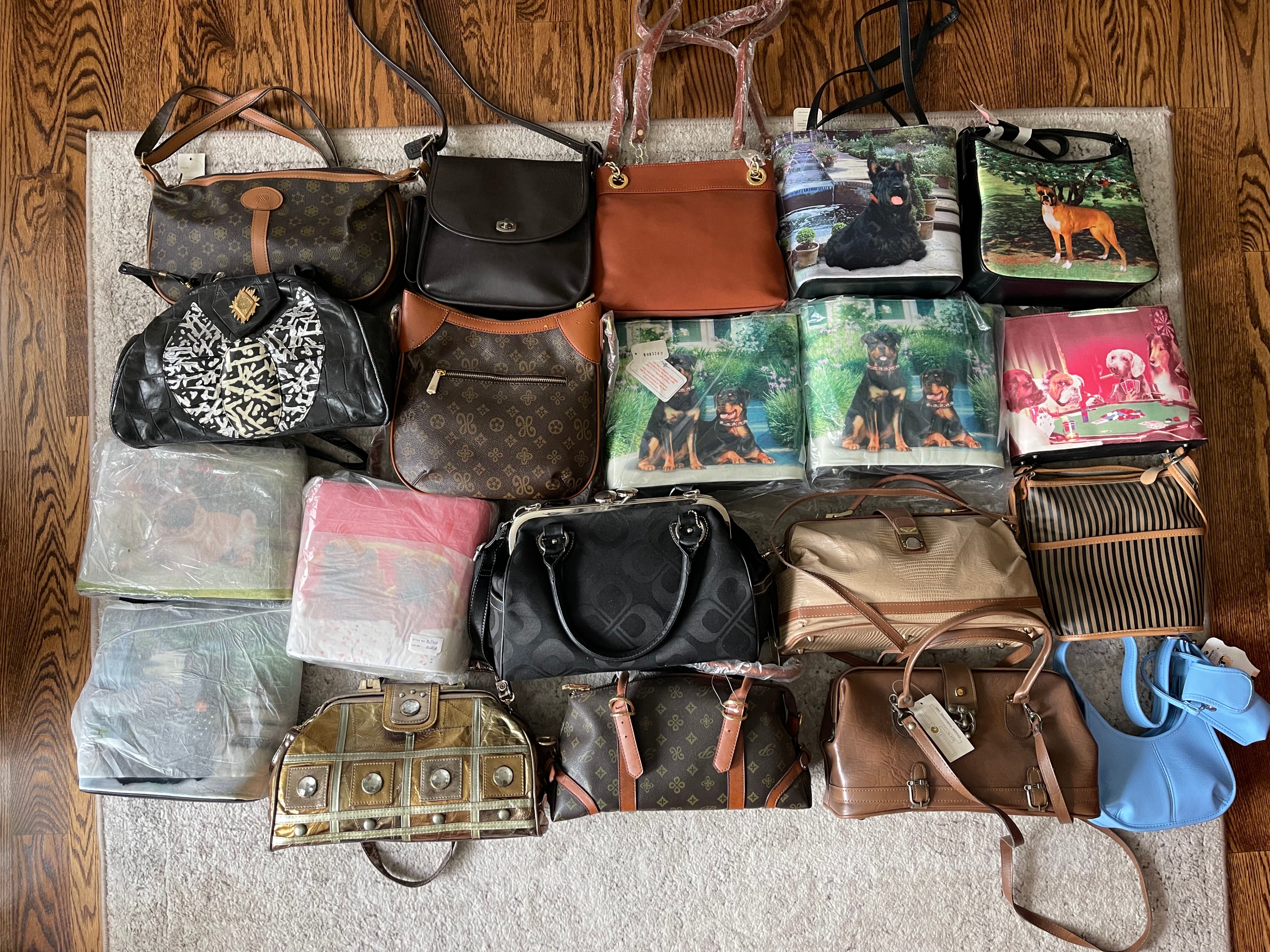 Church Hats/Women's Hand bags - photo 2