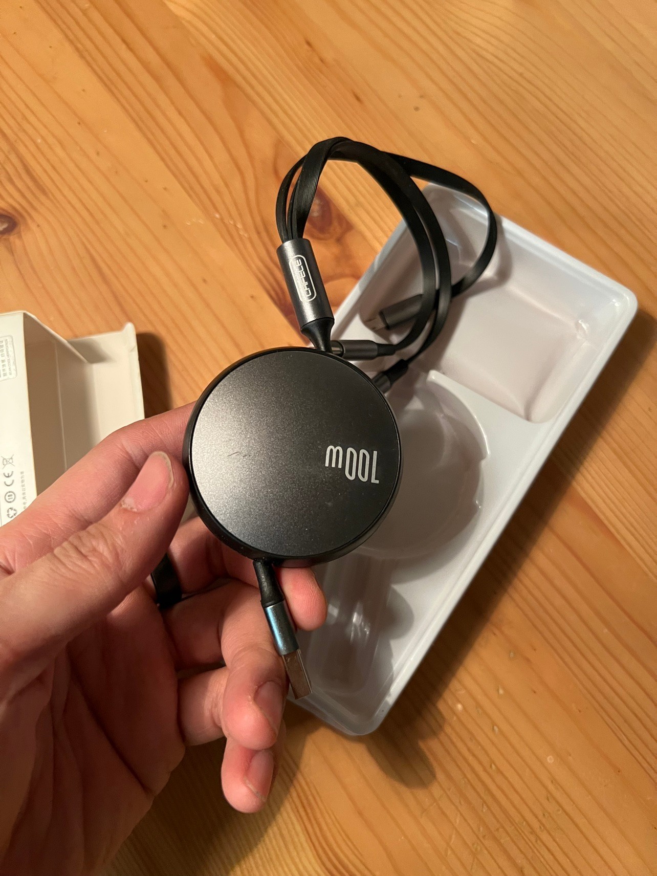 CAFELE 100W Retractable 3-in-1 Charging Cable - photo 2