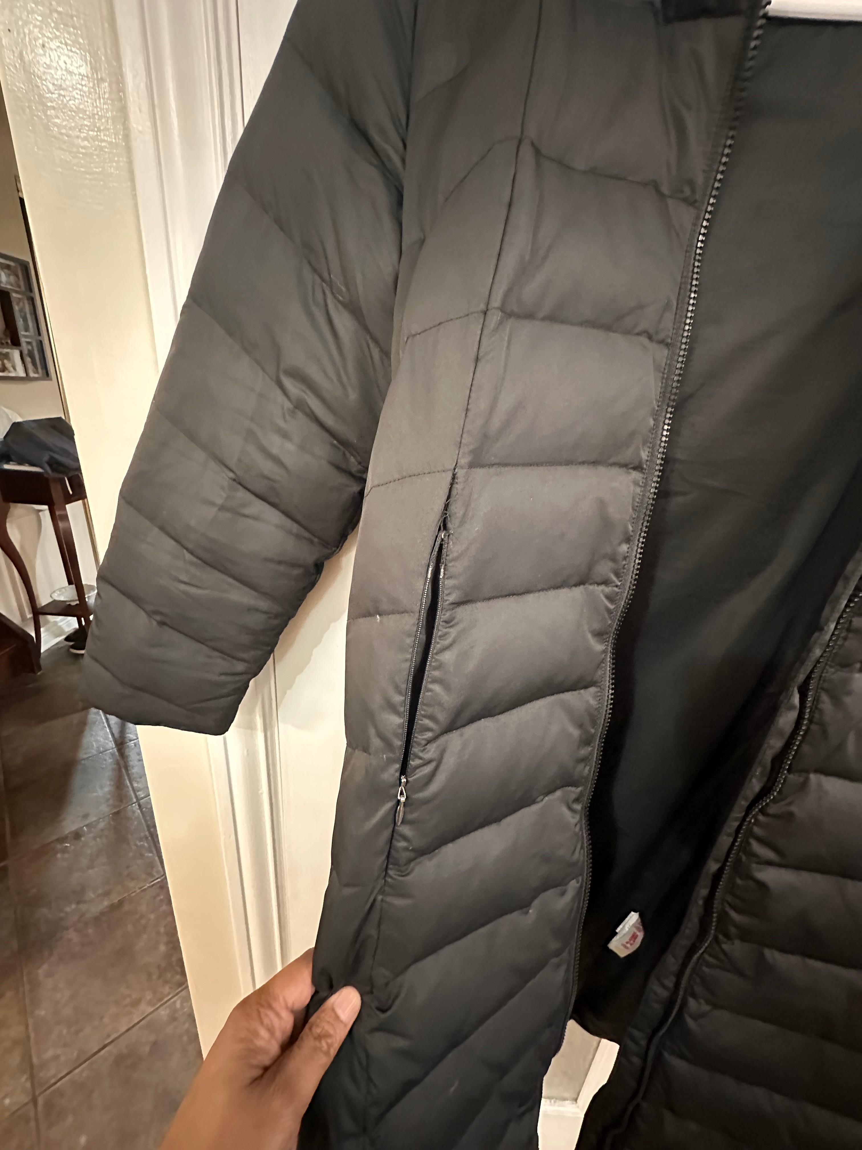 Women’s Black Down Hooded Winter Parka - photo 4