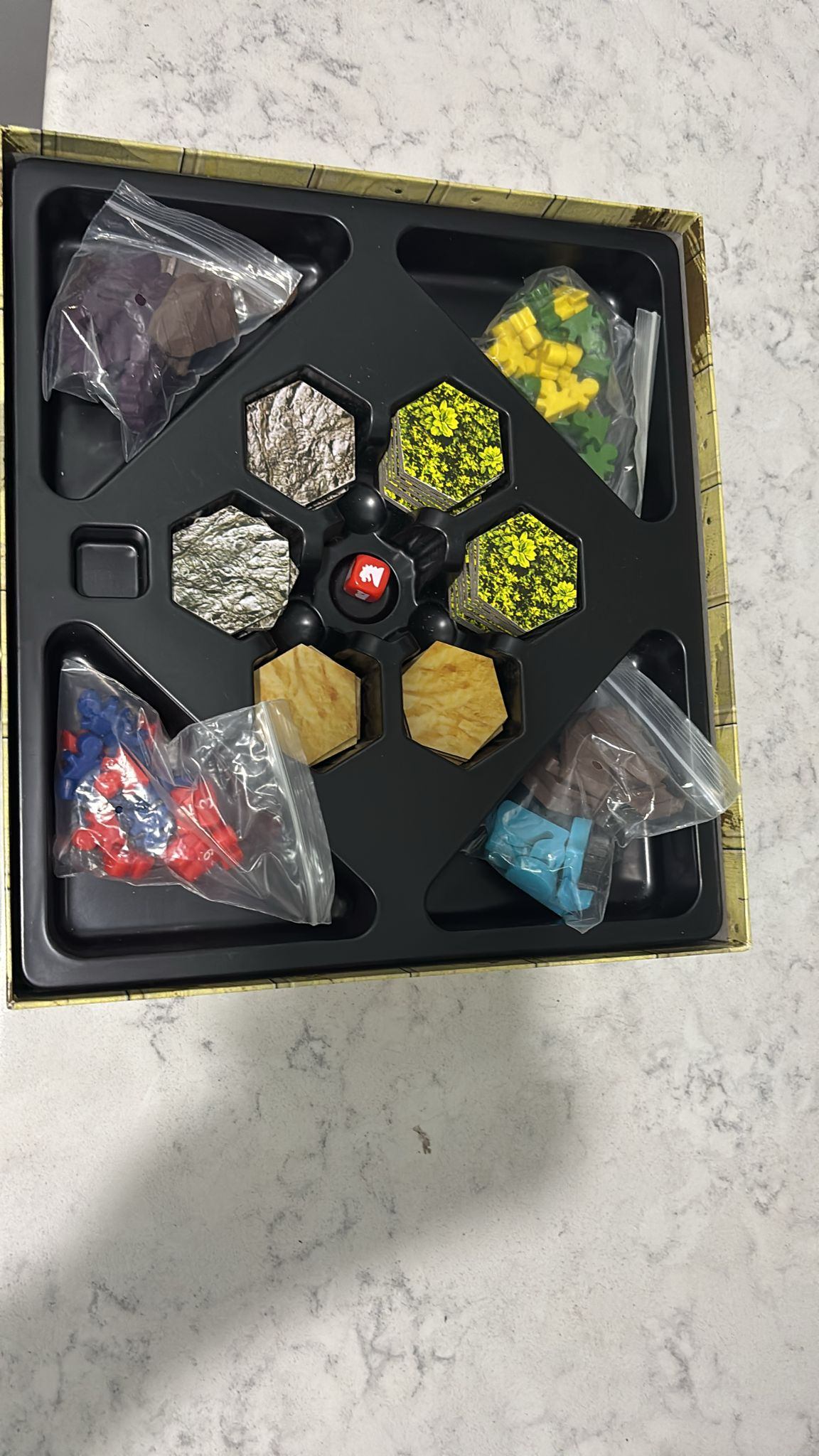 Survive Escape From Atlantis! Boardgame - photo 3