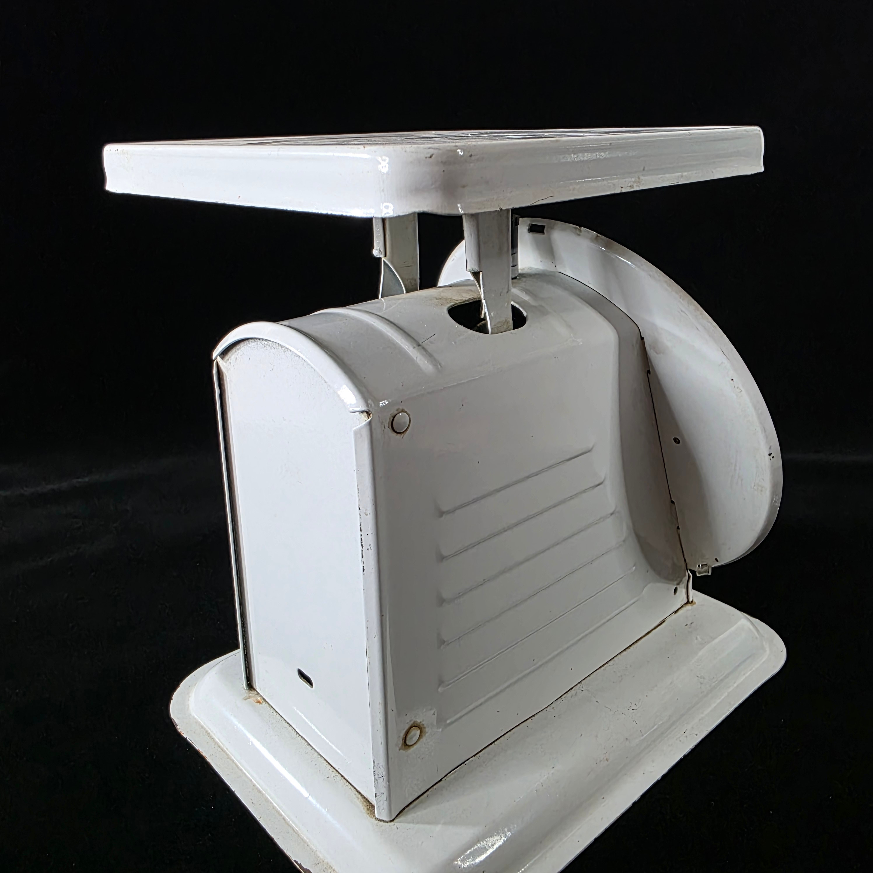 Vintage American Family Scale 25lb - Retro Kitchen Decor - photo 5