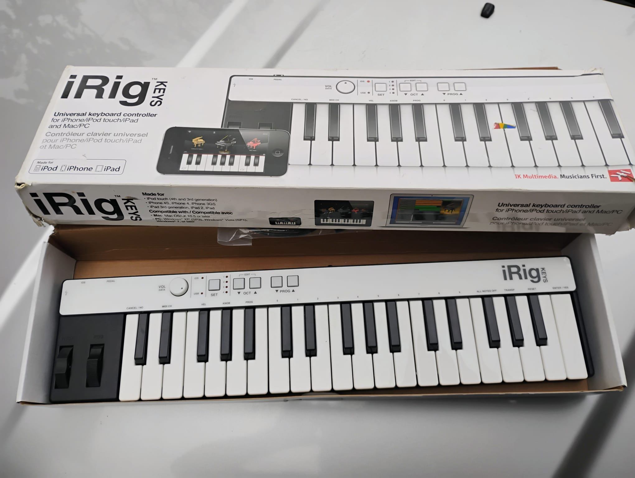 IK MULTIMEDIA IRIG KEYS Universal MIDI Keyboard/Control