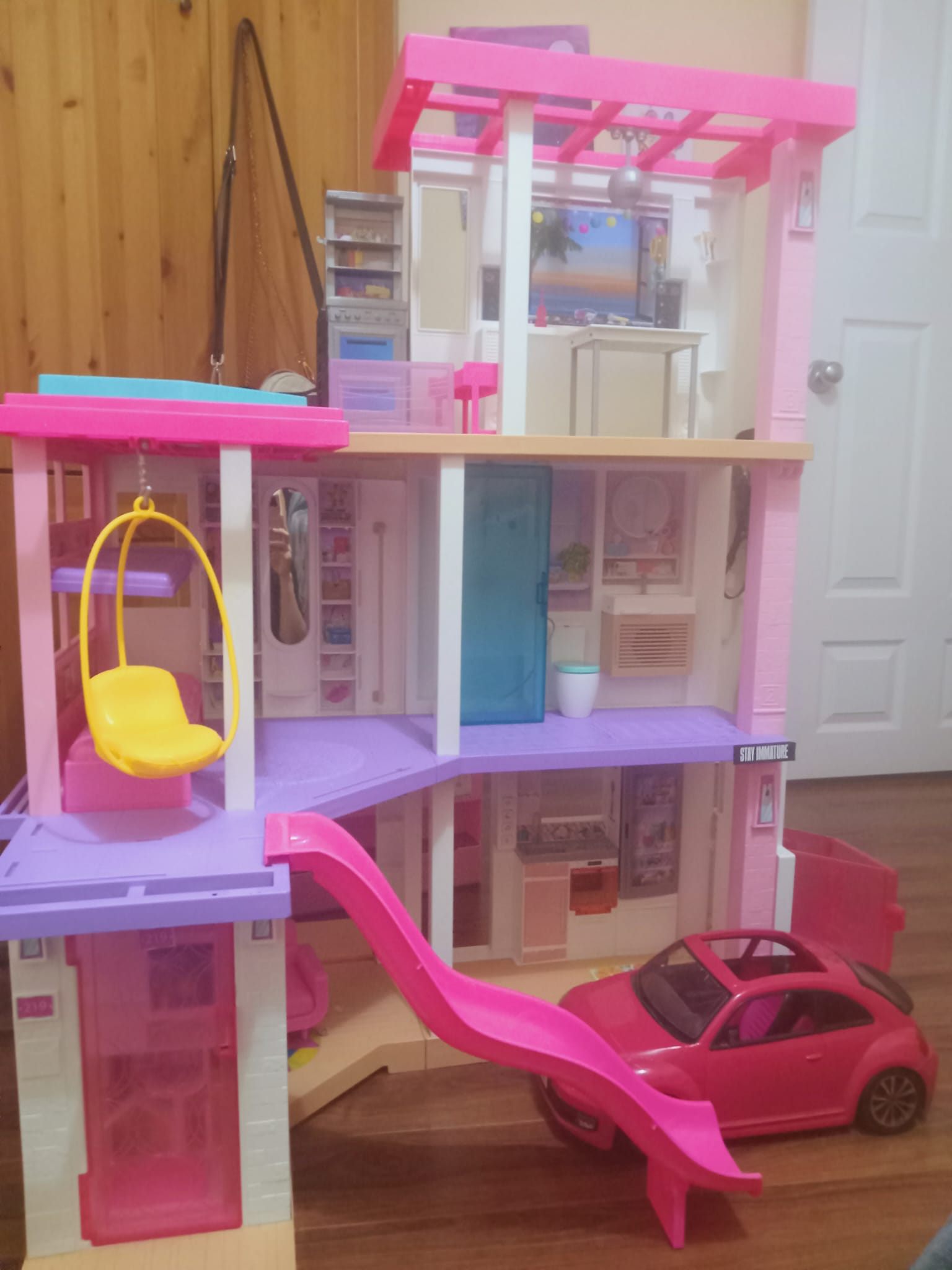 Barbie Dreamhouse Dollhouse with Accessories and Dolls