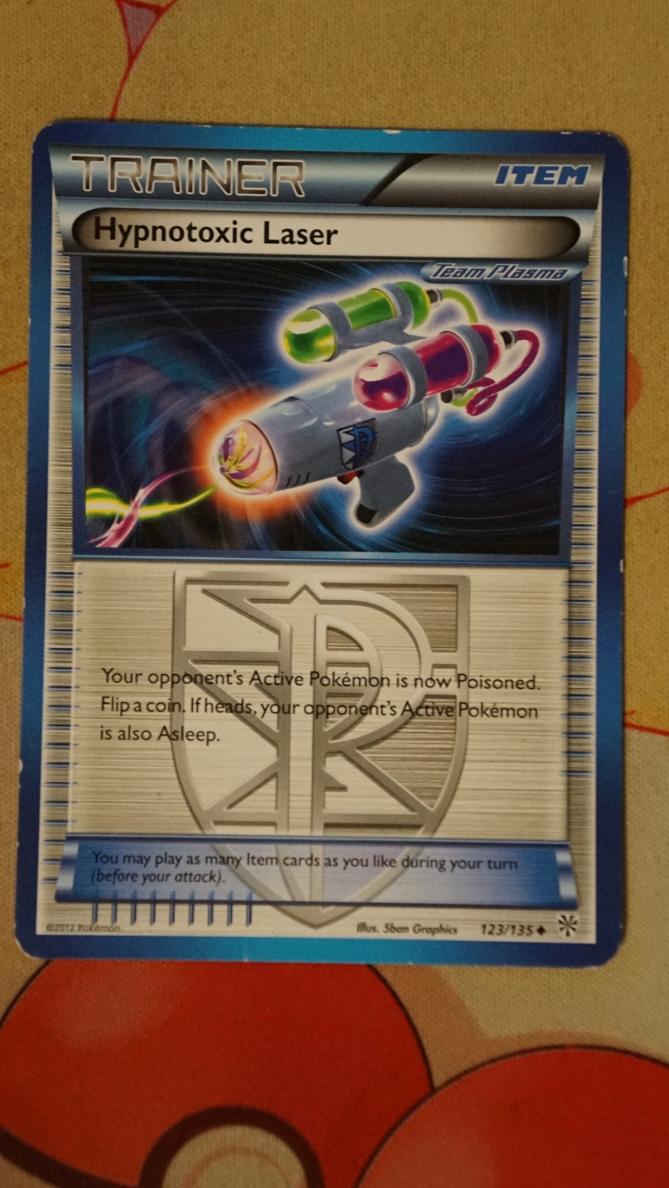 Pokemon Hypnotoxic Laser 123/135 Plasma Storm LP - photo 3
