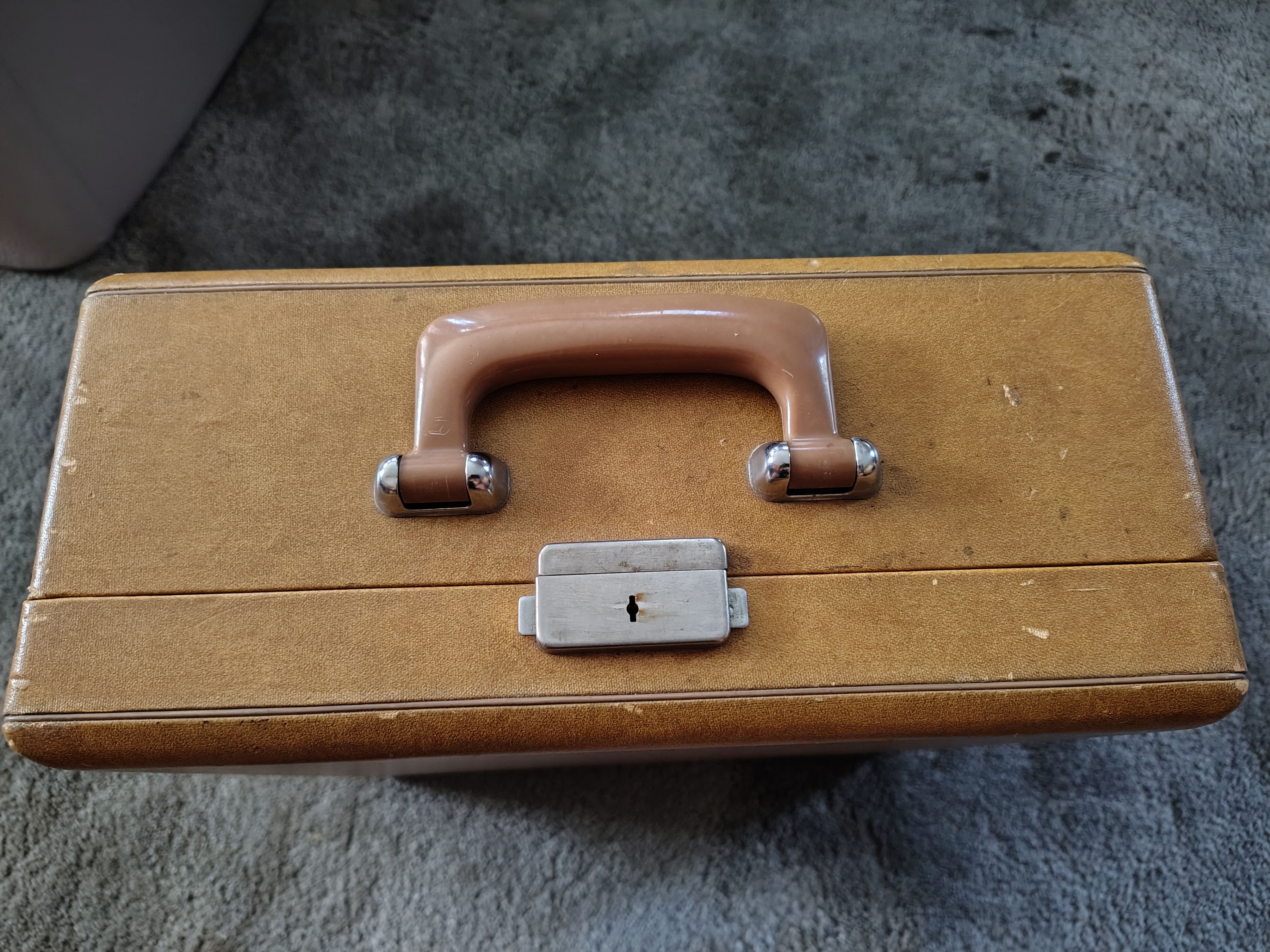 VINTAGE Smith Corona "Super" Manual Typewriter in Case - photo 3