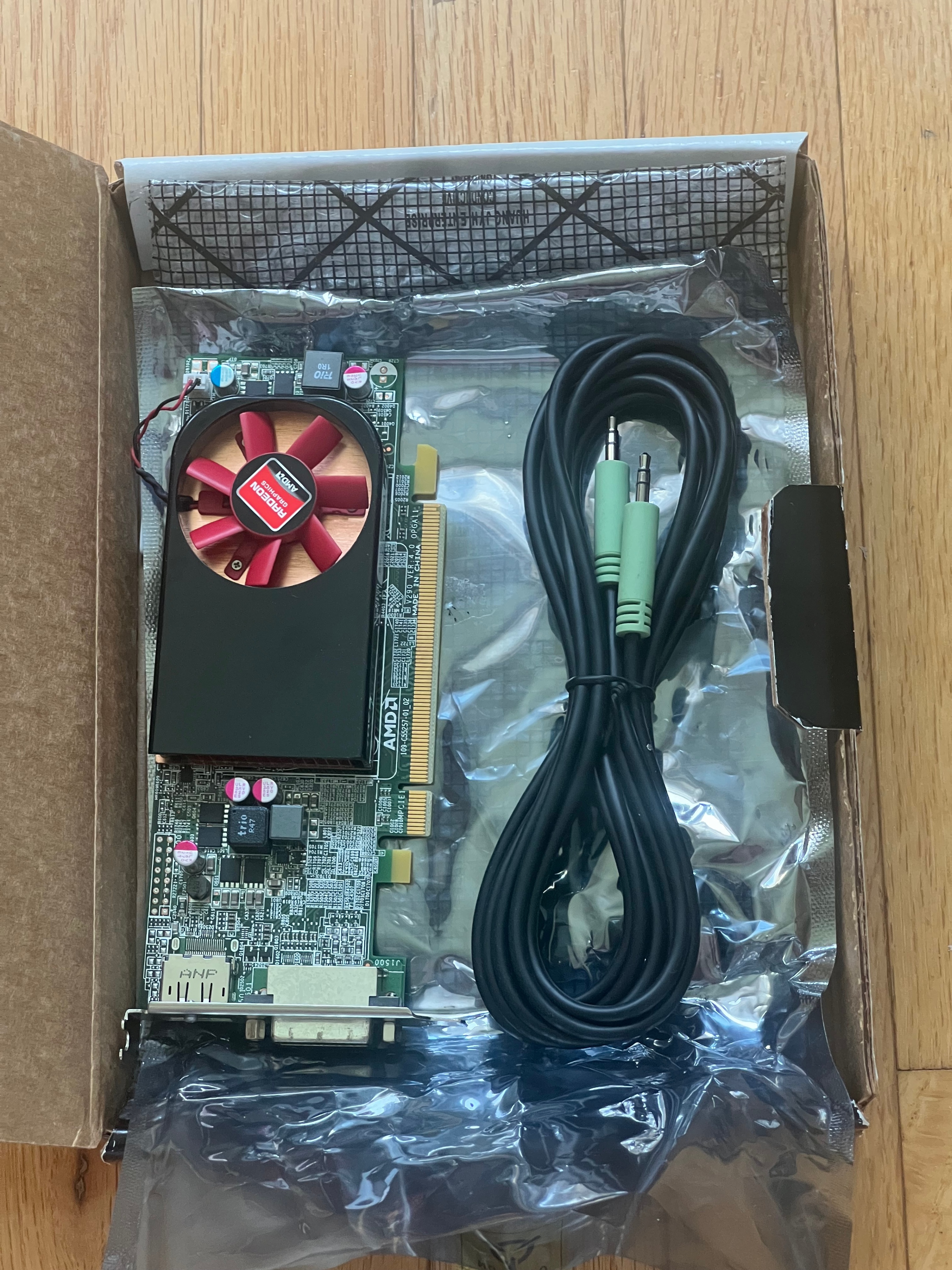Dell amd radeon R7 250 2GB GDDR3 graphics card - photo 2