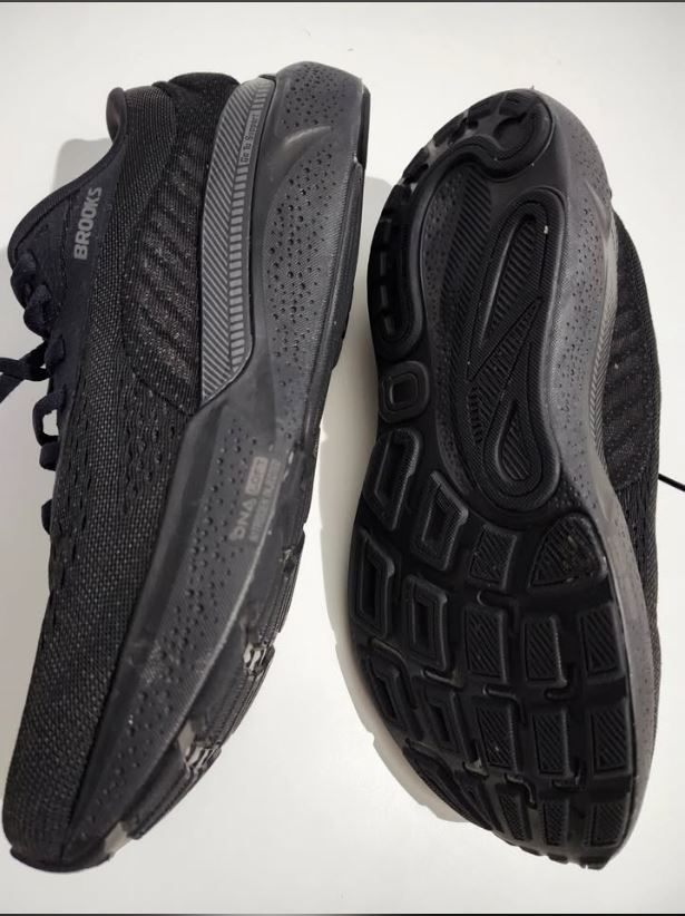 Shoes Brooks Adrenaline GTS 24 Black, Size Men 10.5 / Women 12 - photo 4
