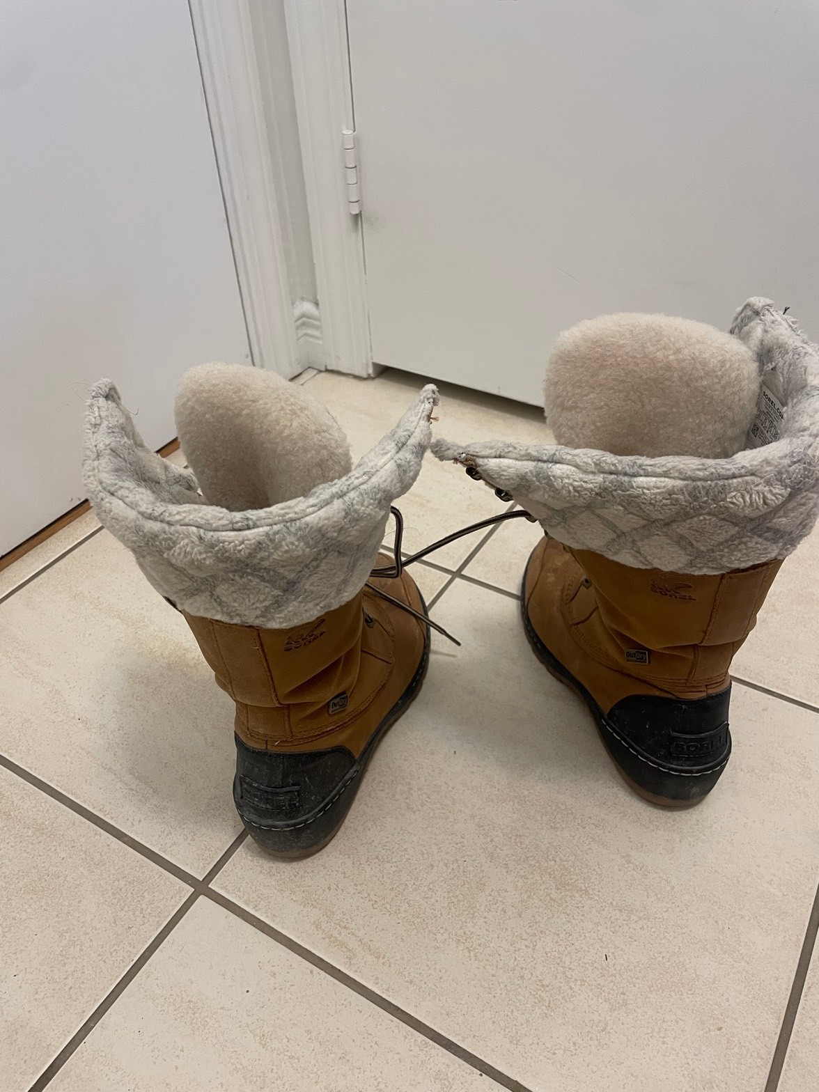 Sorel Tall Winter Boots, Women's 6.5 - photo 2