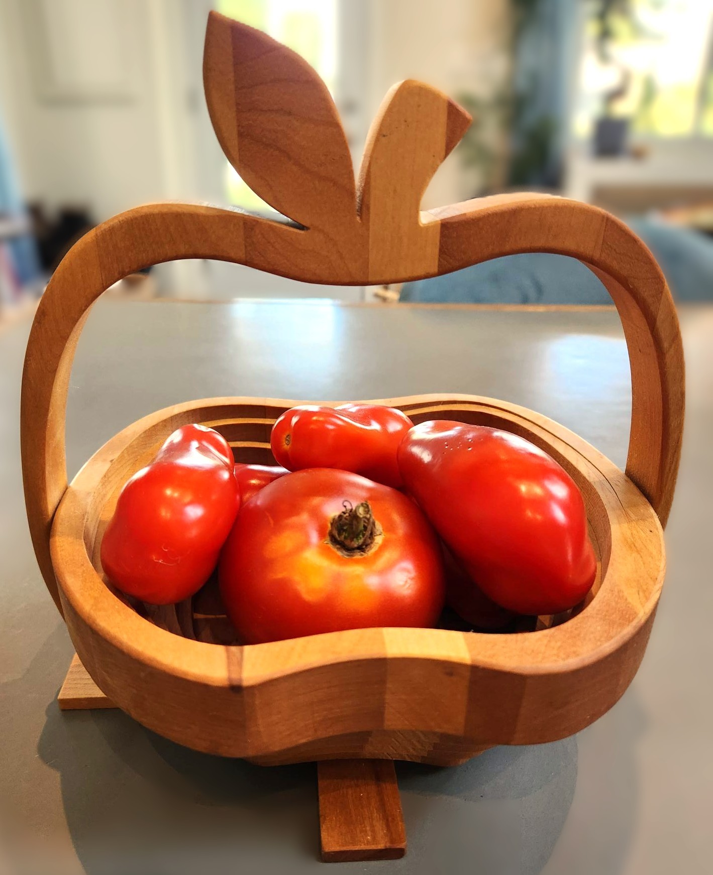 Perfect Blend of Art & Function: Collapsible Wooden Apple Basket