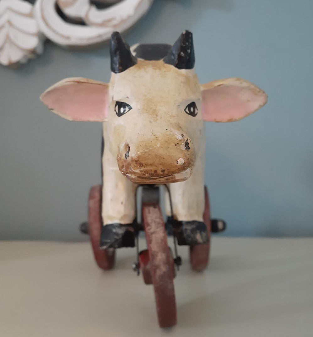 Vintage Cow on Wheels primitive style carved wood art figurine - photo 3