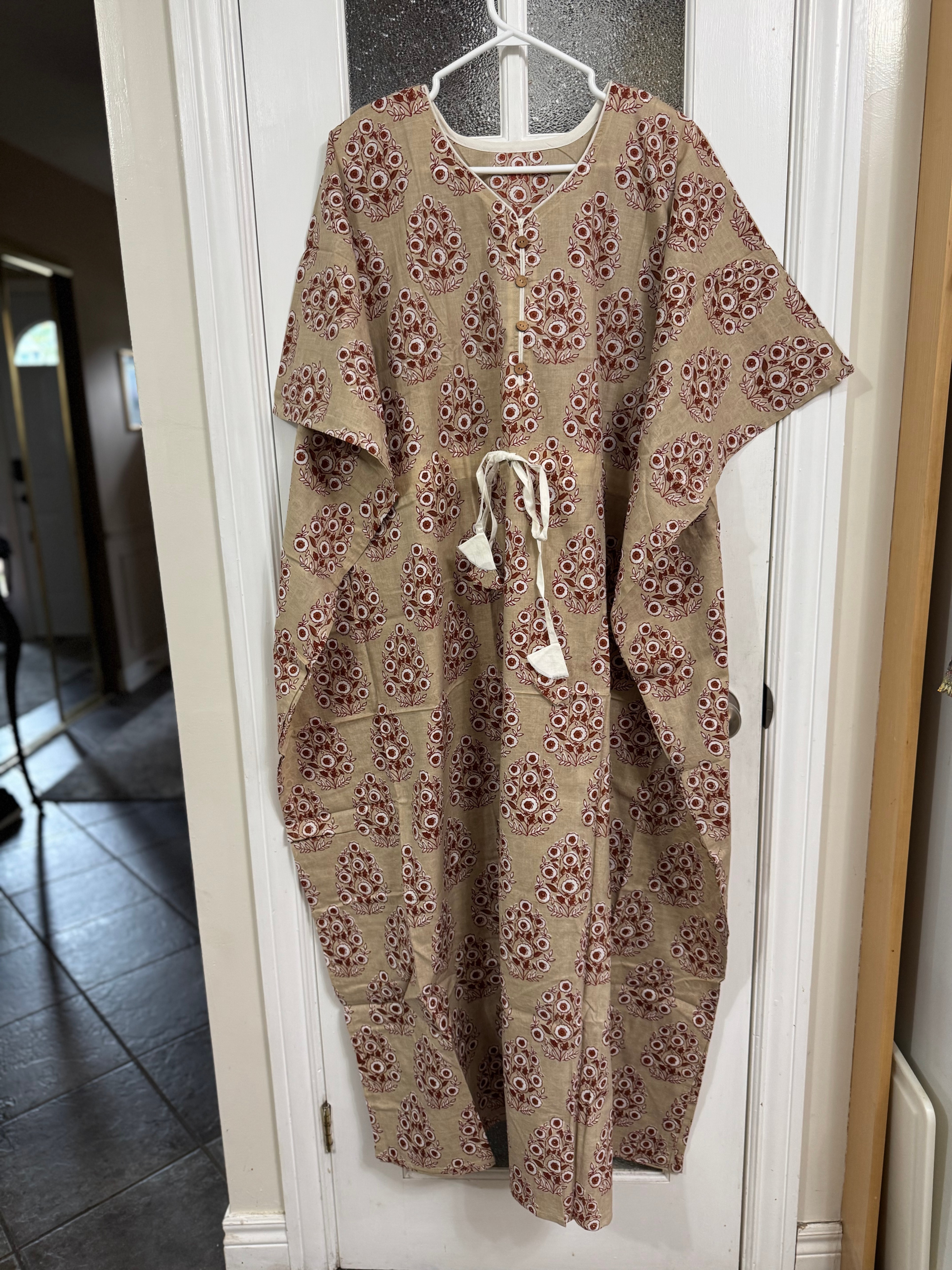 Brand New - Cotton Floral Maxi Dress (One Size) • 3 Colours - photo 4